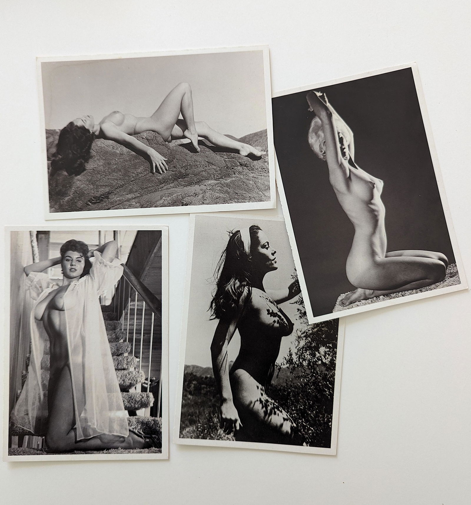 Vintage 1990s BUNNY YEAGER 4 Photo Litho Postcards Pin UP (1 of 2)