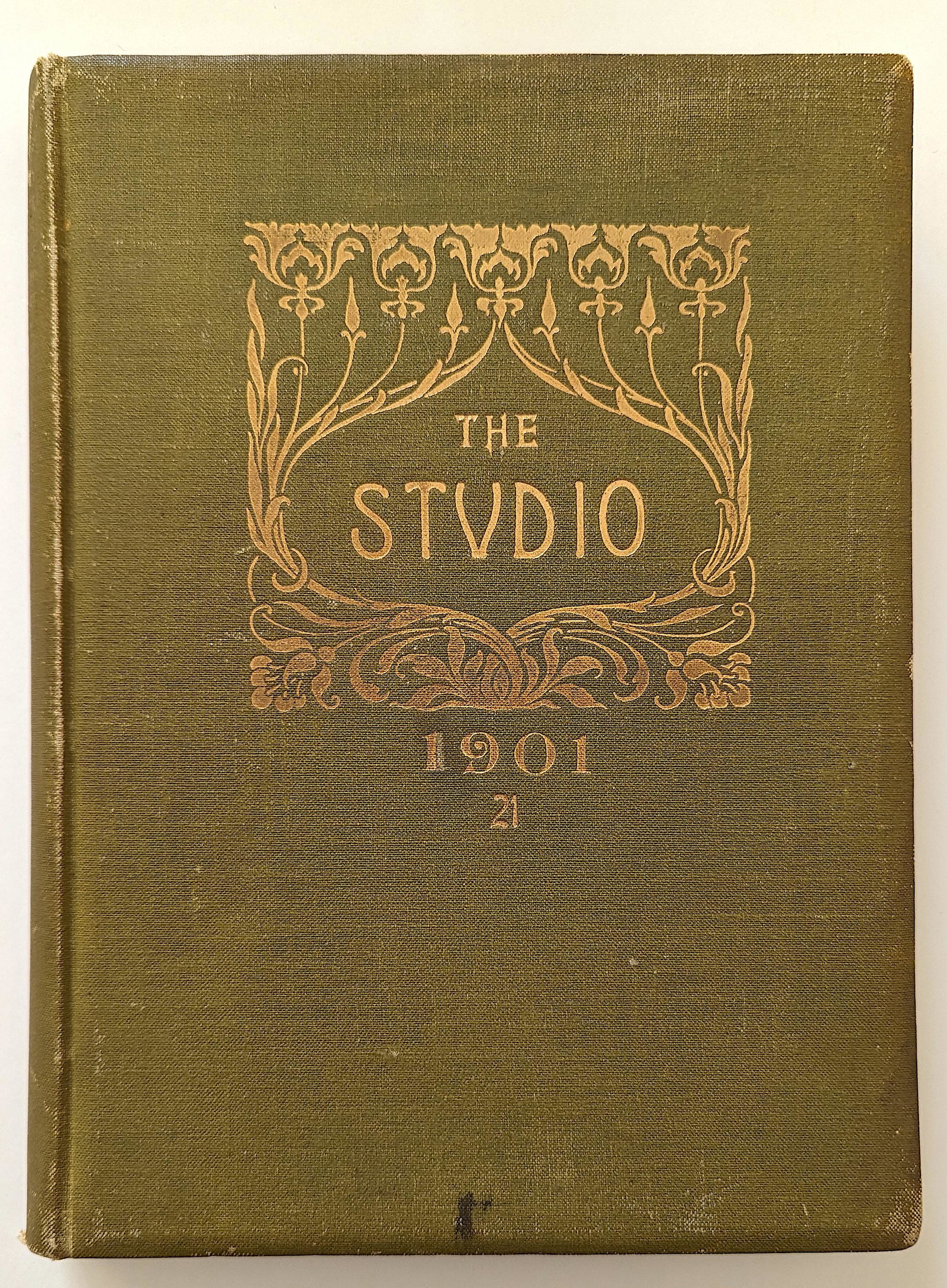 Book The Studio #21 Illustrated, 1901: Provenance from the estate of a serious Belgium Collector in Manhattan N.Y.. This lot is located in Boca Raton, Fl and its shipment will be made directly by Artelisted. Shipping insurance is the respo