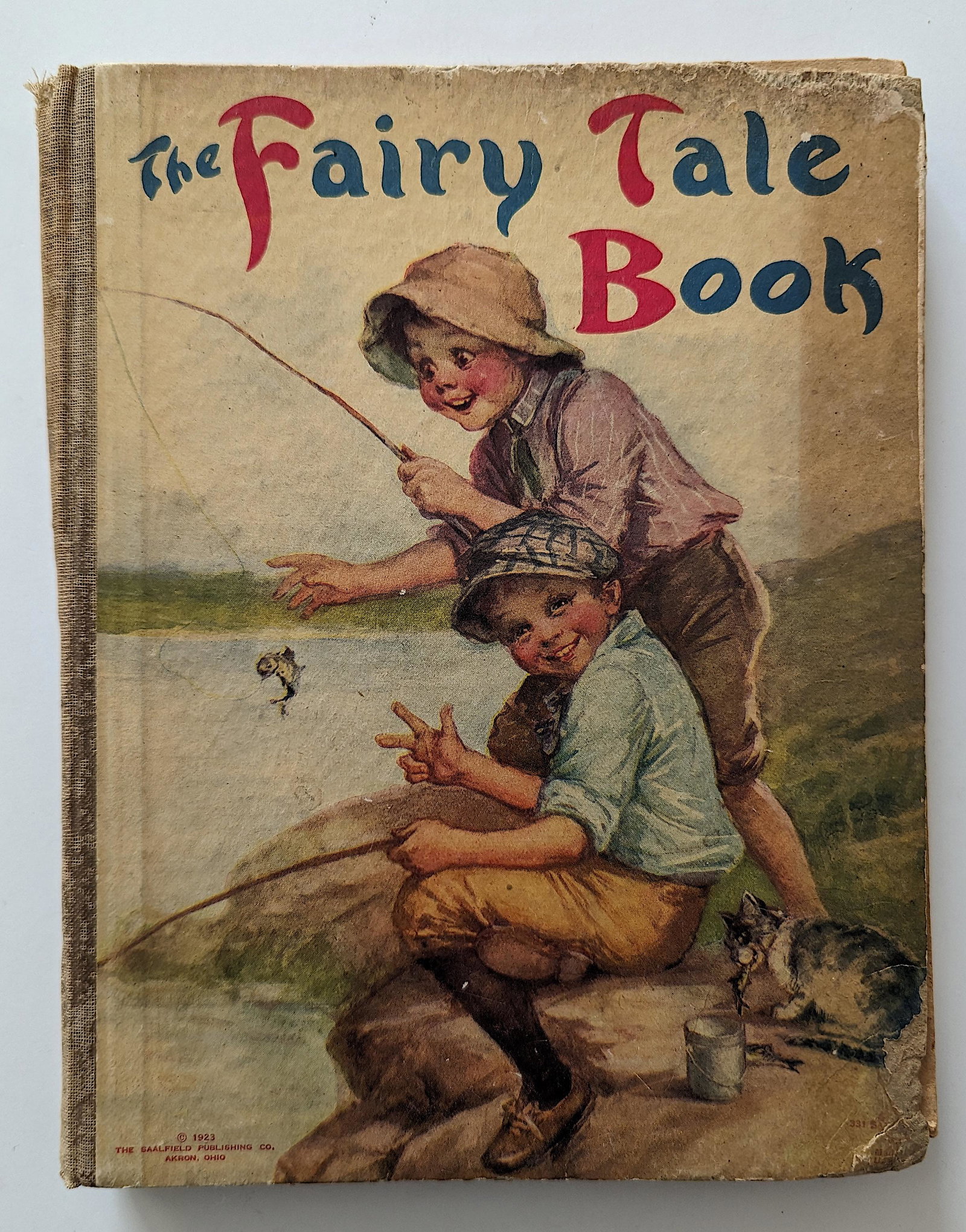 The FAIRY TALE BOOK Illustrated Incl. Little Black Sambo: The provenance of these books are from a WWII veteran collector in Georgia This lot is located in Boca Raton, Fl and its shipment will be made directly by Artelisted. Shipping insurance is the respons