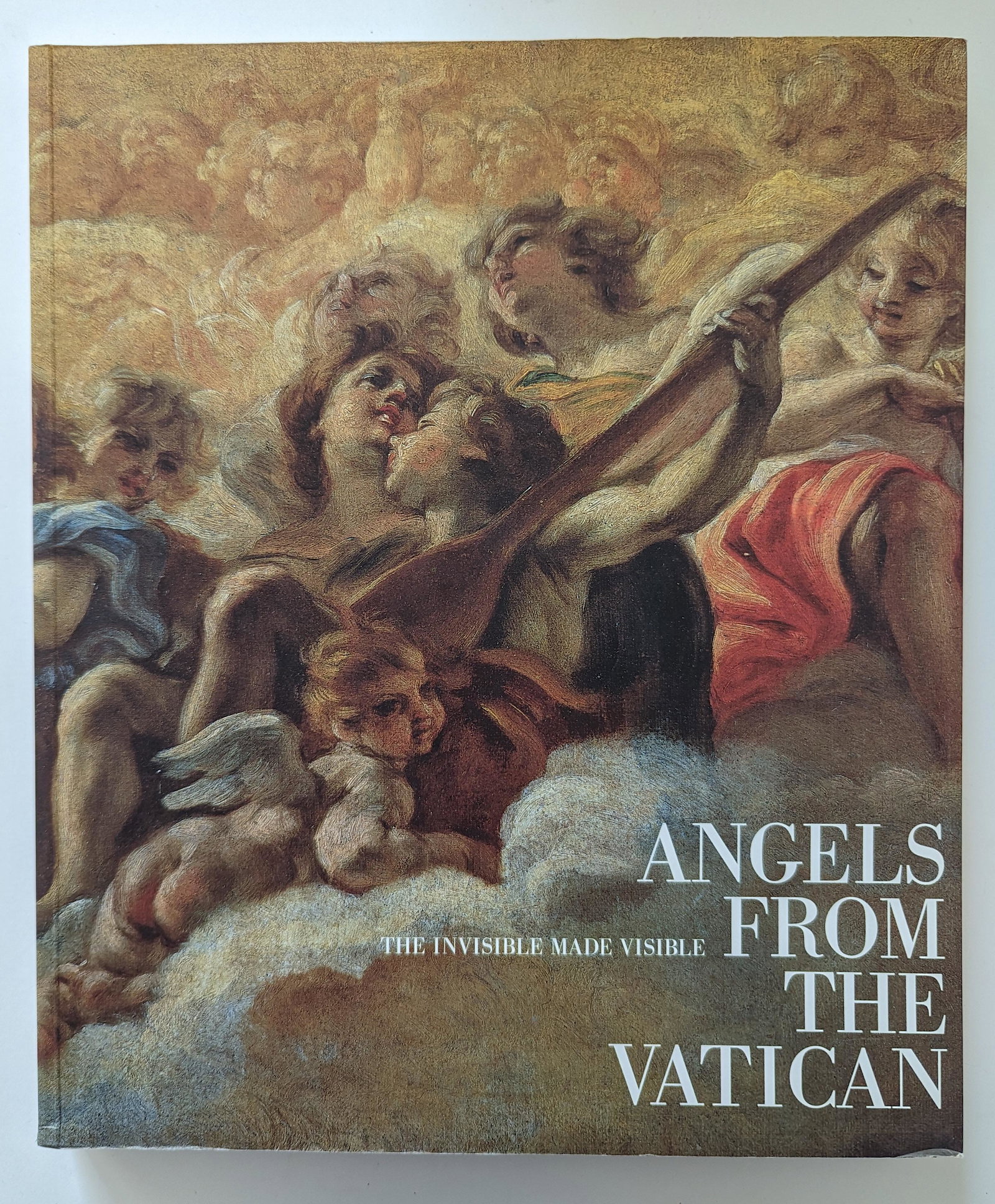 Book Angels From The Vatican, 1998: The provenance of these books are from a WWII veteran collector in Georgia This lot is located in Boca Raton, Fl and its shipment will be made directly by Artelisted. Shipping insurance is the respons