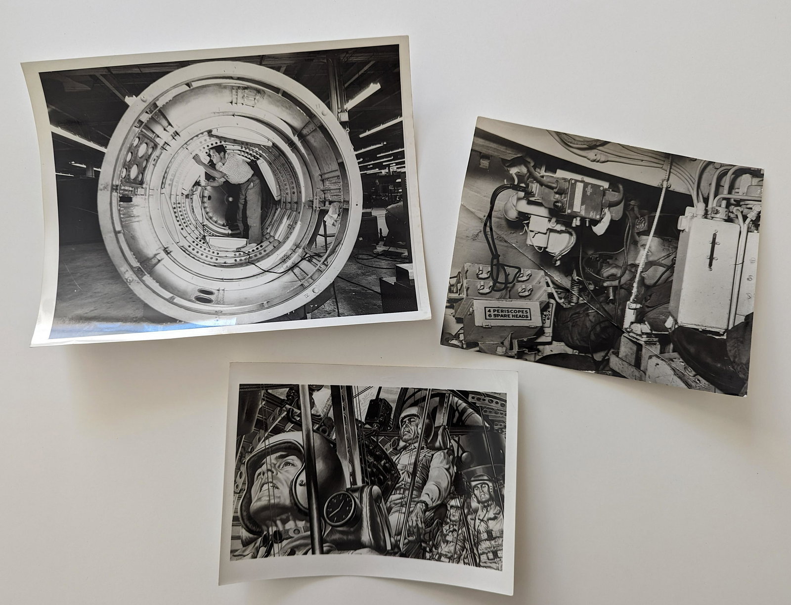 Group Three Vintage Photos Astronauts Space NASA: Authentic vintage photos with average dimensions 7" x 5" and 8" x 10". This lot is located in Boca Raton, Fl and its shipment will be made directly by Artelisted. Shipping insurance is the responsibil