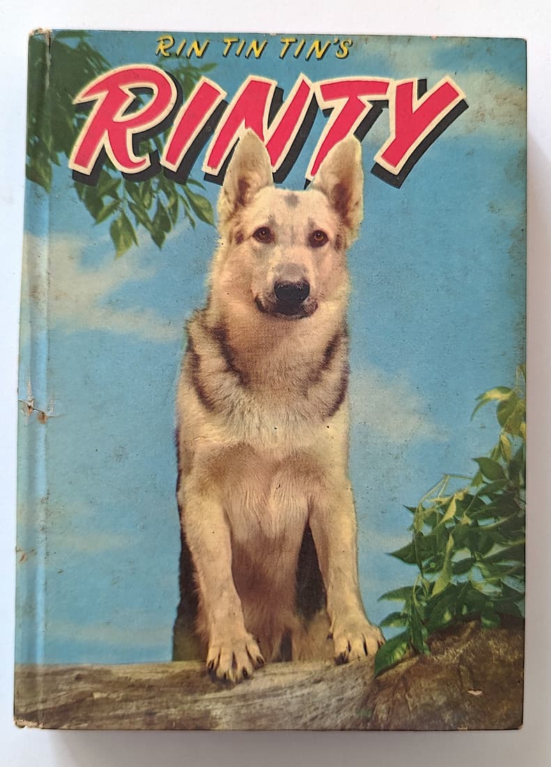 Vintage Book RIN TIN TIN Illust. , 1954: The provenance of this item is from a WWII veteran collector in Georgia. This lot is located in Boca Raton, Fl and its shipment will be made directly by Artelisted. Shipping insurance is the responsib