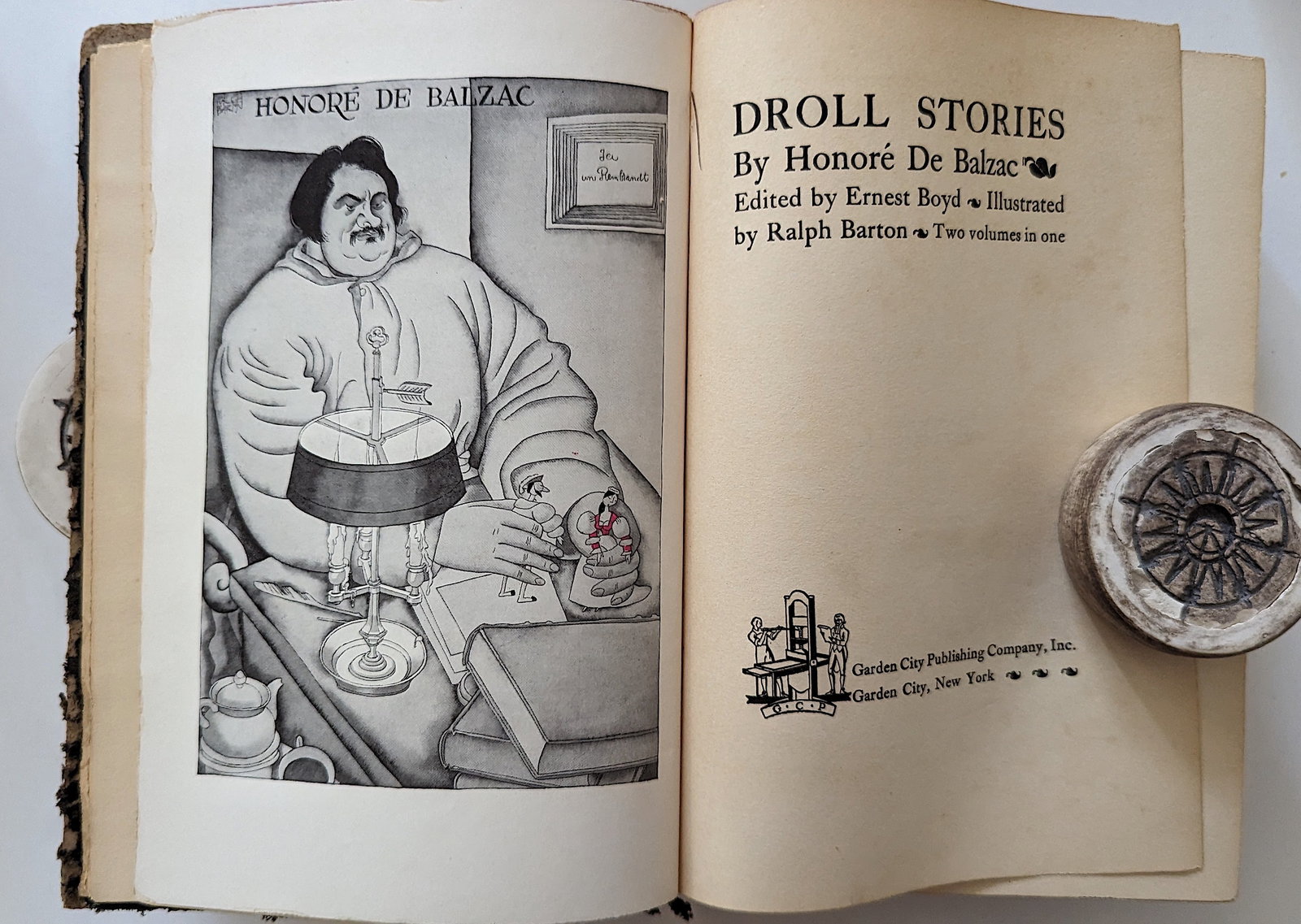 Book DROLL STORIES by Honore De Balzac, Ill., 1928: We have included many images to show it's actual condition. Provenance from the estate of Russian Imigrants during the 20th Century. This lot is located in Boca Raton, Fl and its shipment will be made