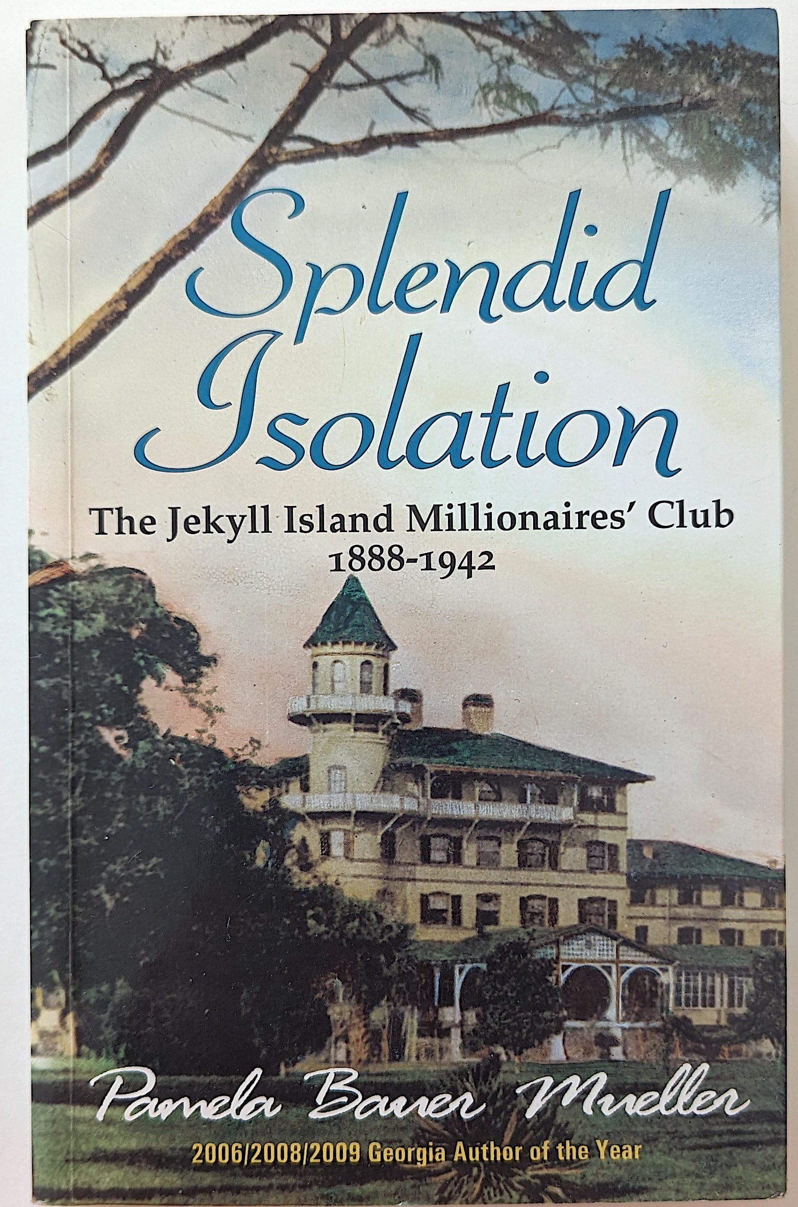 Vintage Book Splendid Isolation by Pamela Bauer Mueller: The provenance of this book is from a WWII veteran collector in Georgia. This lot is located in Boca Raton, Fl and its shipment will be made directly by Artelisted. Shipping insurance is the responsib