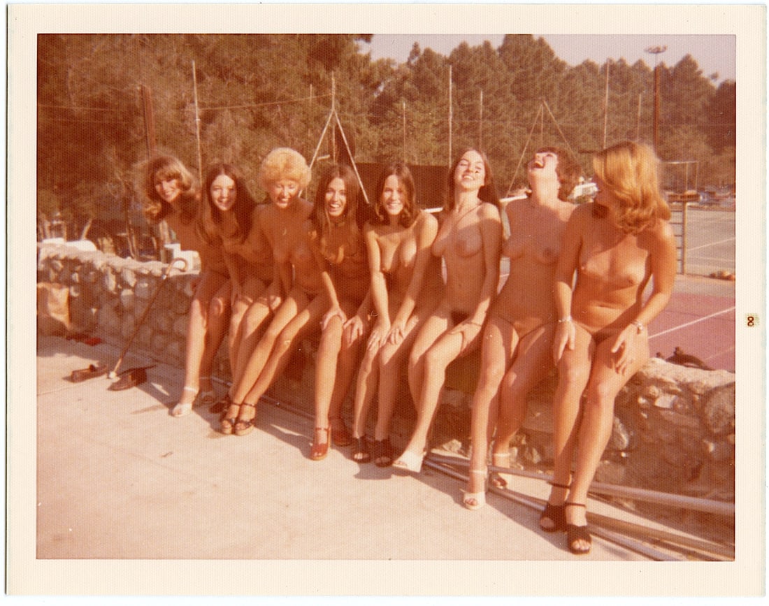 Vintage Photo Nude Pin Up Estate Bunny Yeager: This lot is coming from Bunny Yeager's estate/archives. Linnea Eleanor "Bunny" Yeager (March 13, 1929 - May 24, 2014) was an American photographer and pin-up model. She met Bettie Page in 1954, and to