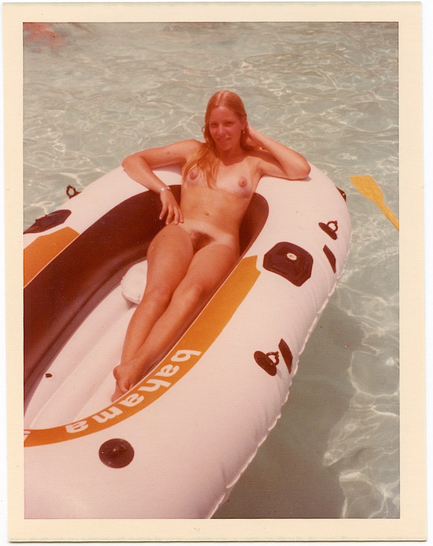 Vintage Photo Nude Pin Up Estate Bunny Yeager: This lot is coming from Bunny Yeager's estate/archives. Linnea Eleanor "Bunny" Yeager (March 13, 1929 - May 24, 2014) was an American photographer and pin-up model. She met Bettie Page in 1954, and to
