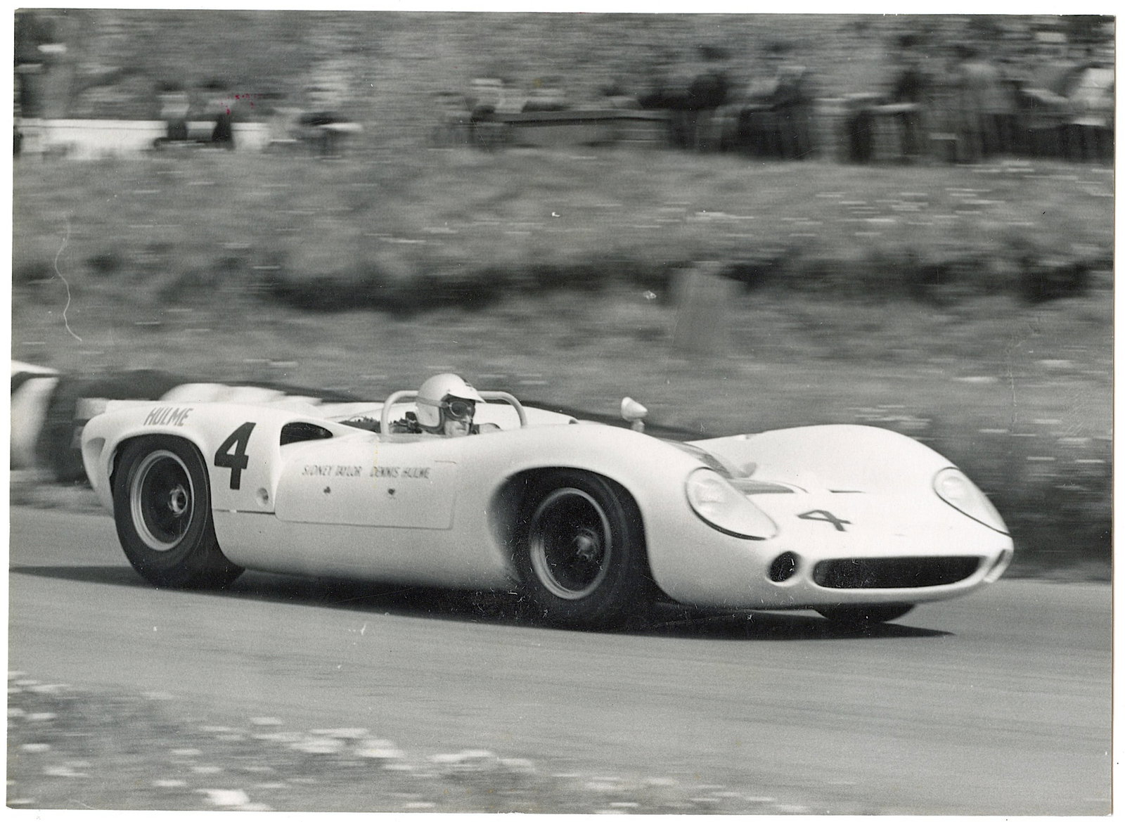 Rare Historical Photo Car Racing Chevrolet Series II: Original photo with provenance from a deceased collectors un the US and Europe. The dimensions are Approx. 4.75" x 6.5"(Small variances can occur)".We have attached quality images to show its actual c