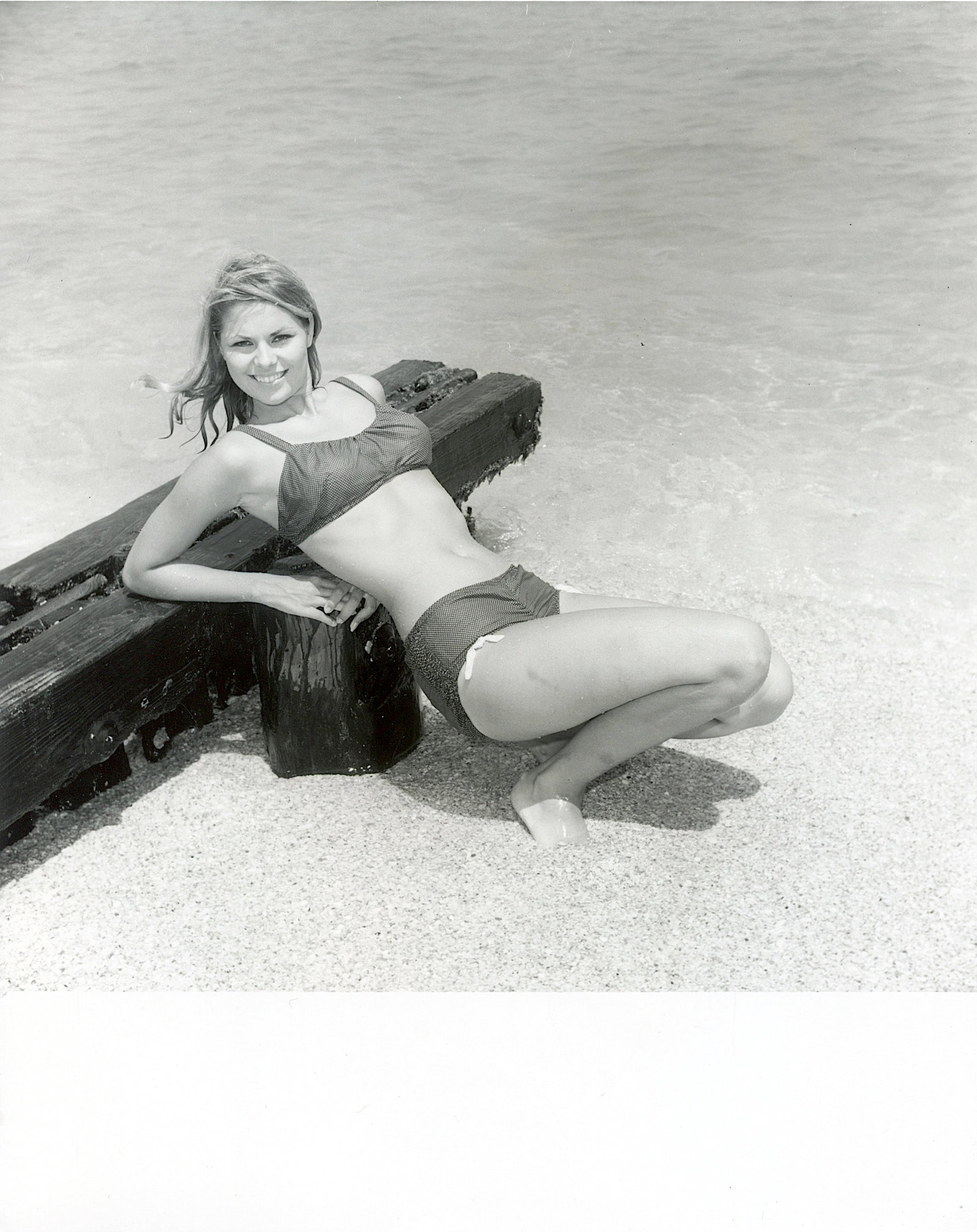 From Estate BUNNY YEAGER Original Pin Up Photo: This lot is coming from Bunny Yeager's estate/archives. Linnea Eleanor "Bunny" Yeager (March 13, 1929 - May 24, 2014) was an American photographer and pin-up model. She met Bettie Page in 1954, and to