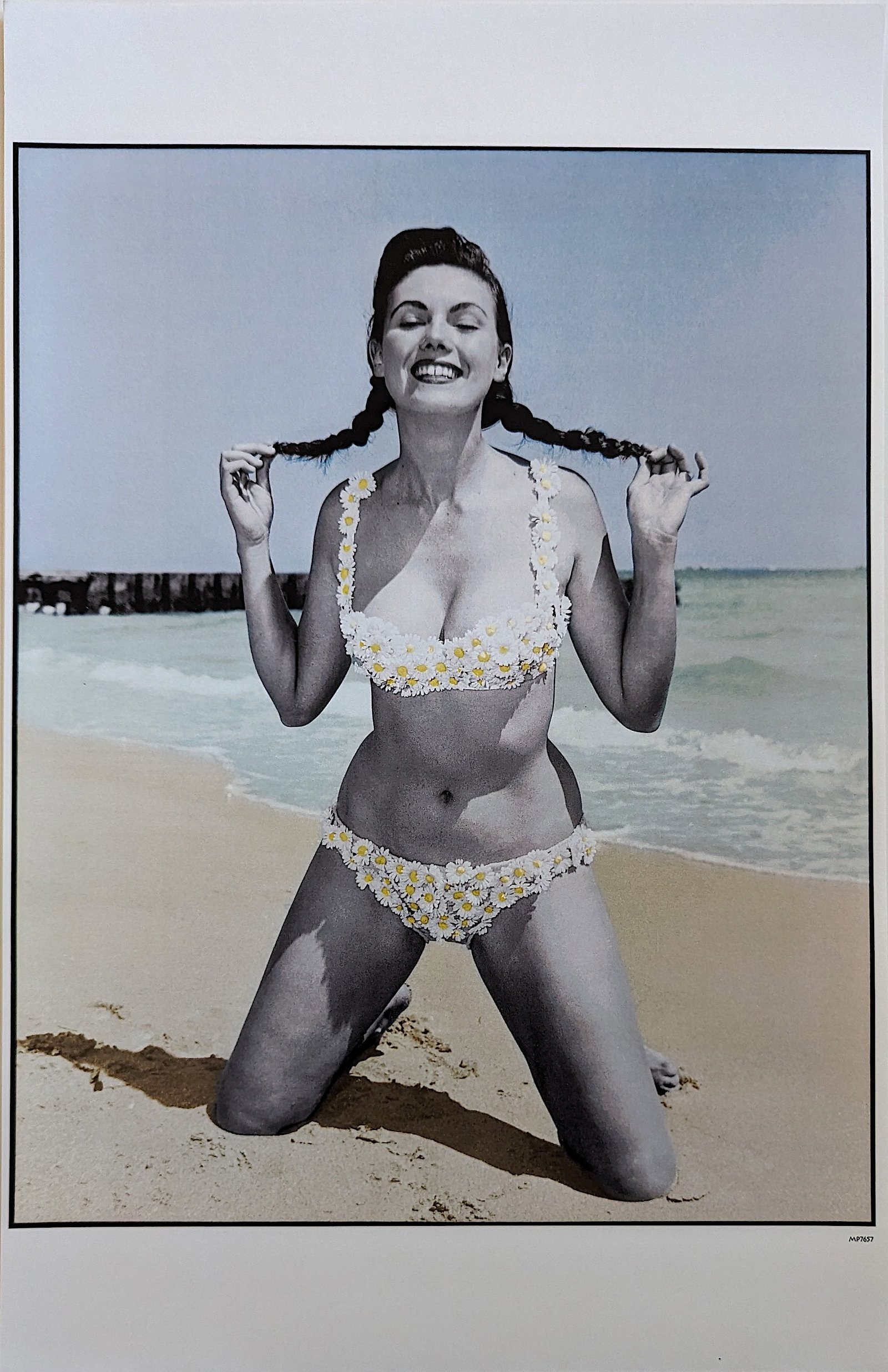 Vintage Rare Pin Up Poster Archives BUNNY YEAGER 17" x 11": This lot is coming from Bunny Yeager's estate/archives. Linnea Eleanor "Bunny" Yeager (March 13, 1929 - May 24, 2014) was an American photographer and pin-up model. She met Bettie Page in 1954, and to