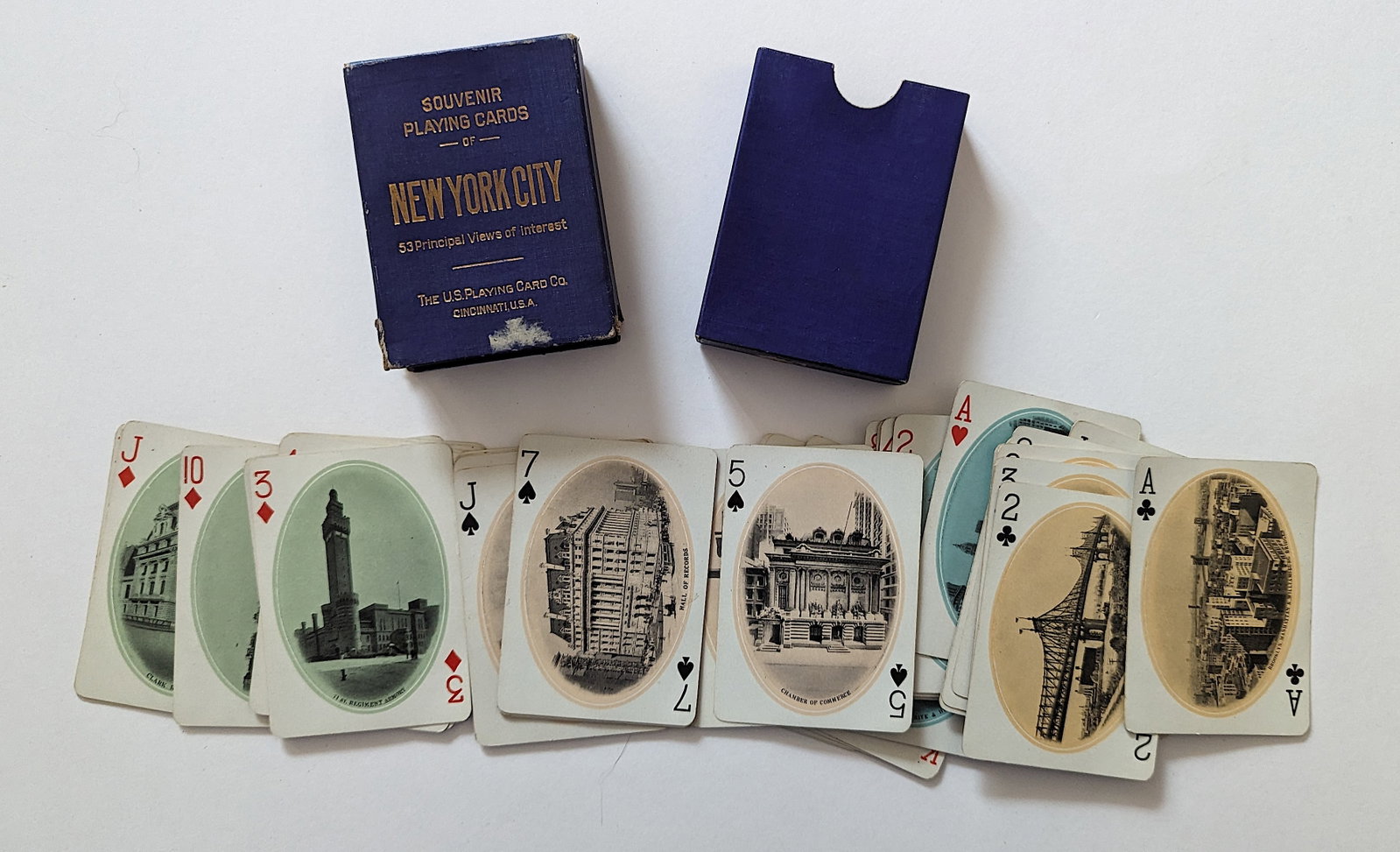 Vintage Set Playing Cards New York City: This item is from the estate of deceased collector in South Florida. This lot is located in Boca Raton, Fl and its shipment will be made directly by Artelisted. Shipping insurance is the responsibilit