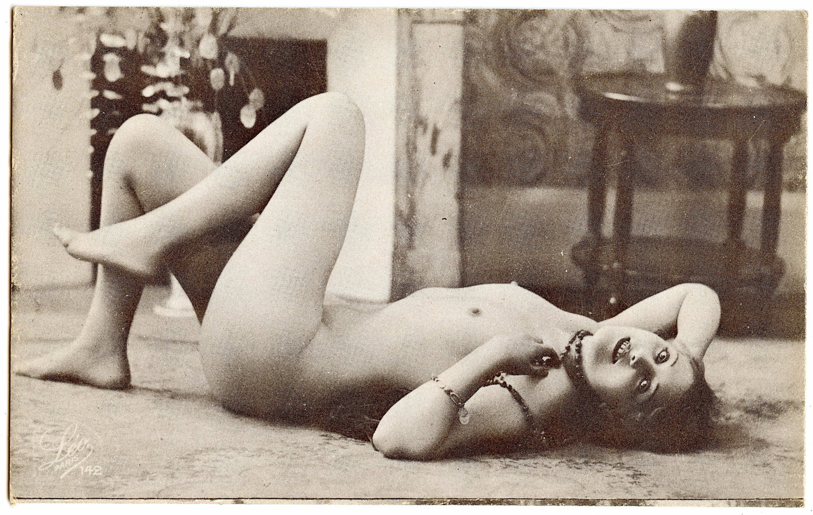 Vintage Original Postcard French Nude Female: The dimensions of an antique postcard are Approx. 5.5"x 3.5" (small variances can occur).We have attached quality images to show its actual condition. This lot is located in Boca Raton, Fl and its shi