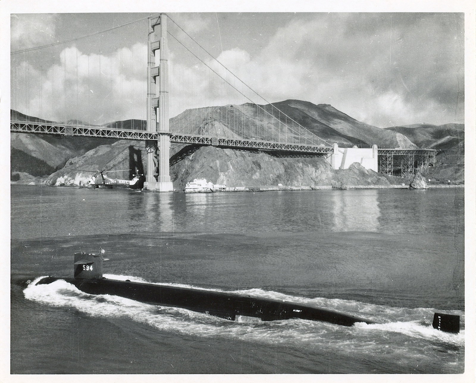 Vintage Original Photo US Navy Submarine Museal: Provenance from a Military Museum Collection in South Florida. The dimensions of these photos are Approx.8"x 10" (some variances can occur).