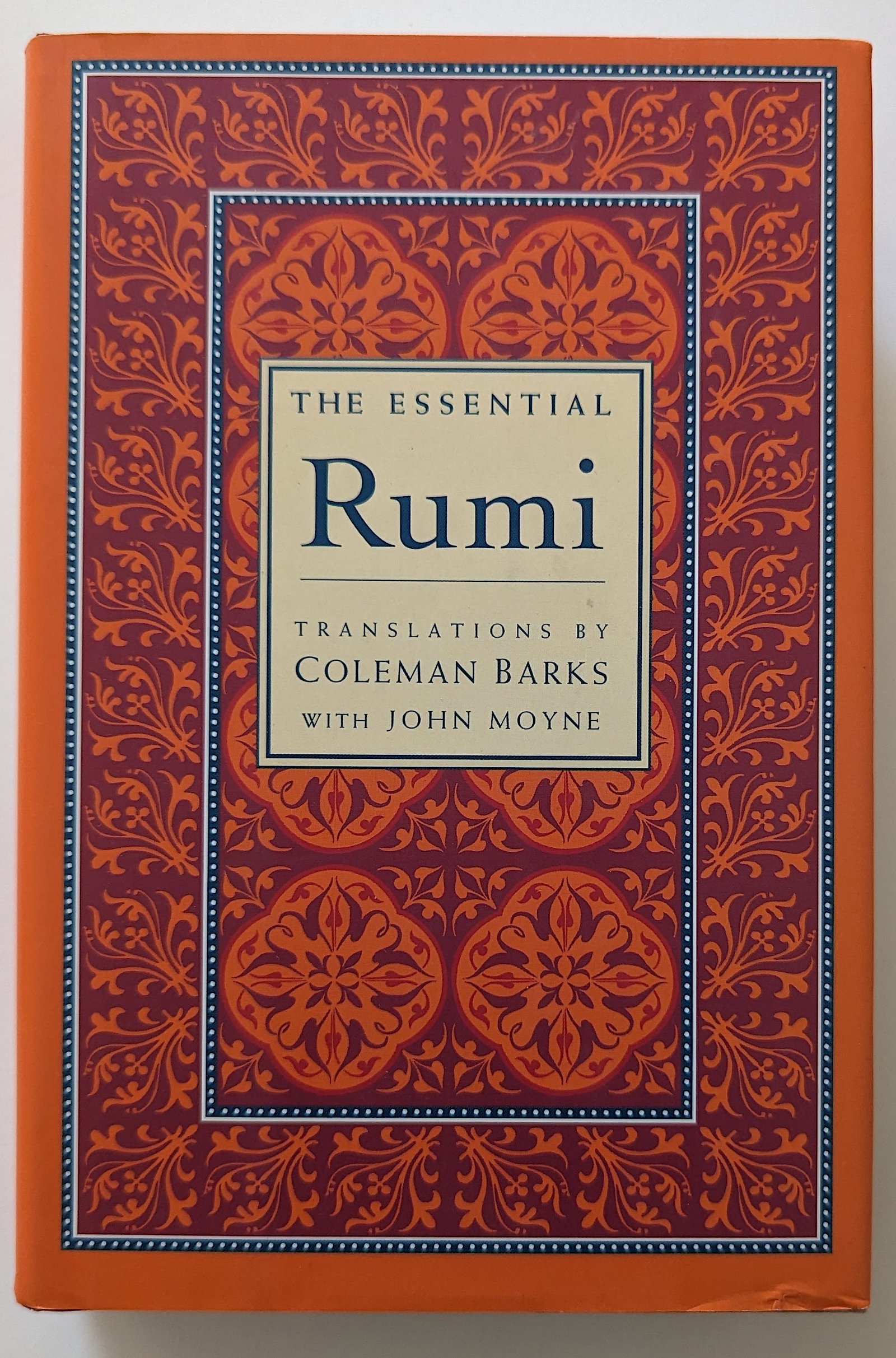 Vintage Used Book The Essential RUMI: Provenance from a War Veteran in GA. This lot is located in Boca Raton, Fl and its shipment will be made directly by Artelisted. Shipping insurance is the responsibility of the buyer. Ask us if you wa
