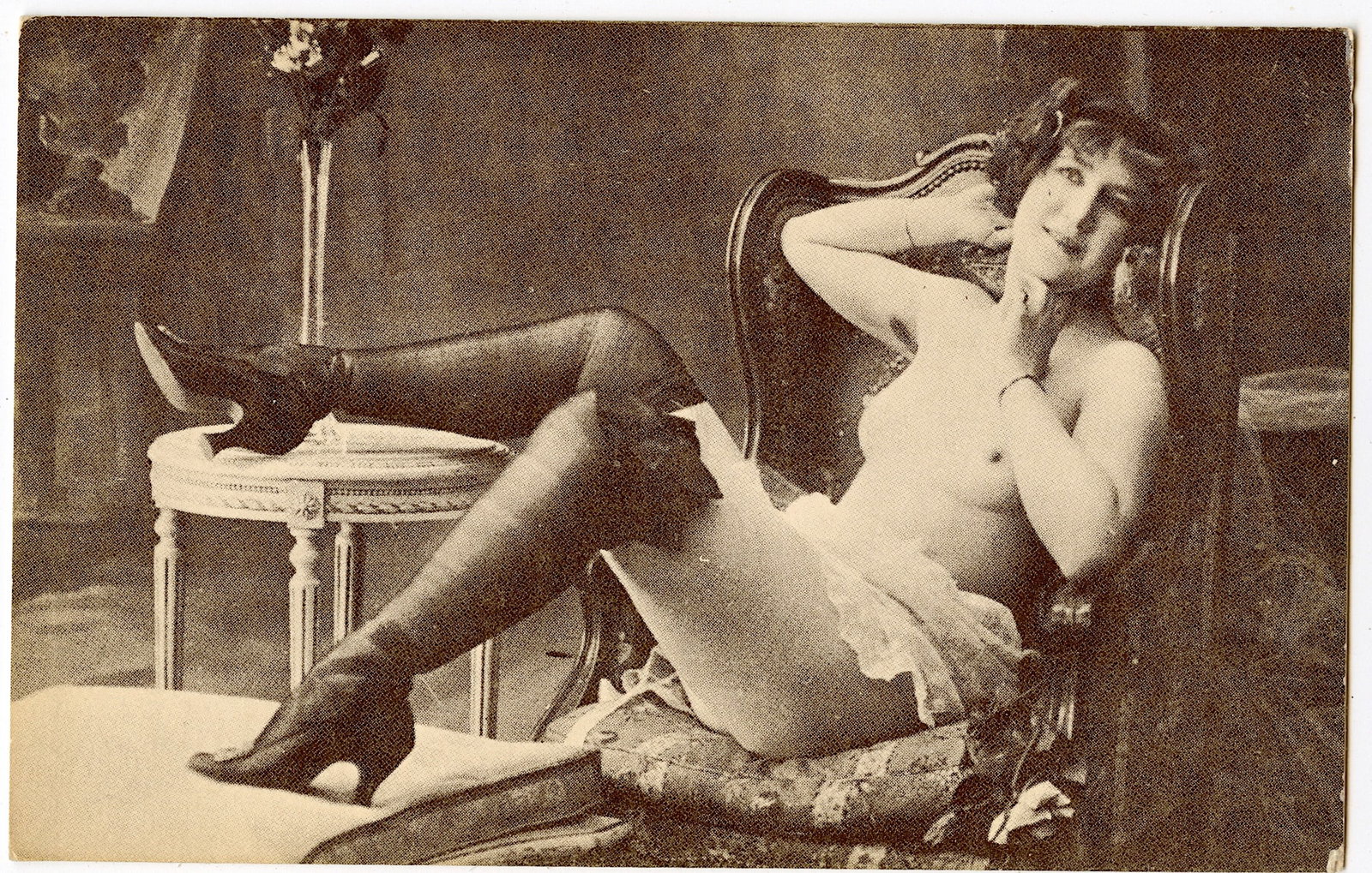 Vintage Original Gravure Postcard French Nude Female: The dimensions of an antique postcard are Approx. 5.5"x 3.5" (small variances can occur). This lot is located in Boca Raton, Fl and its shipment will be made directly by Artelisted. Shipping insurance