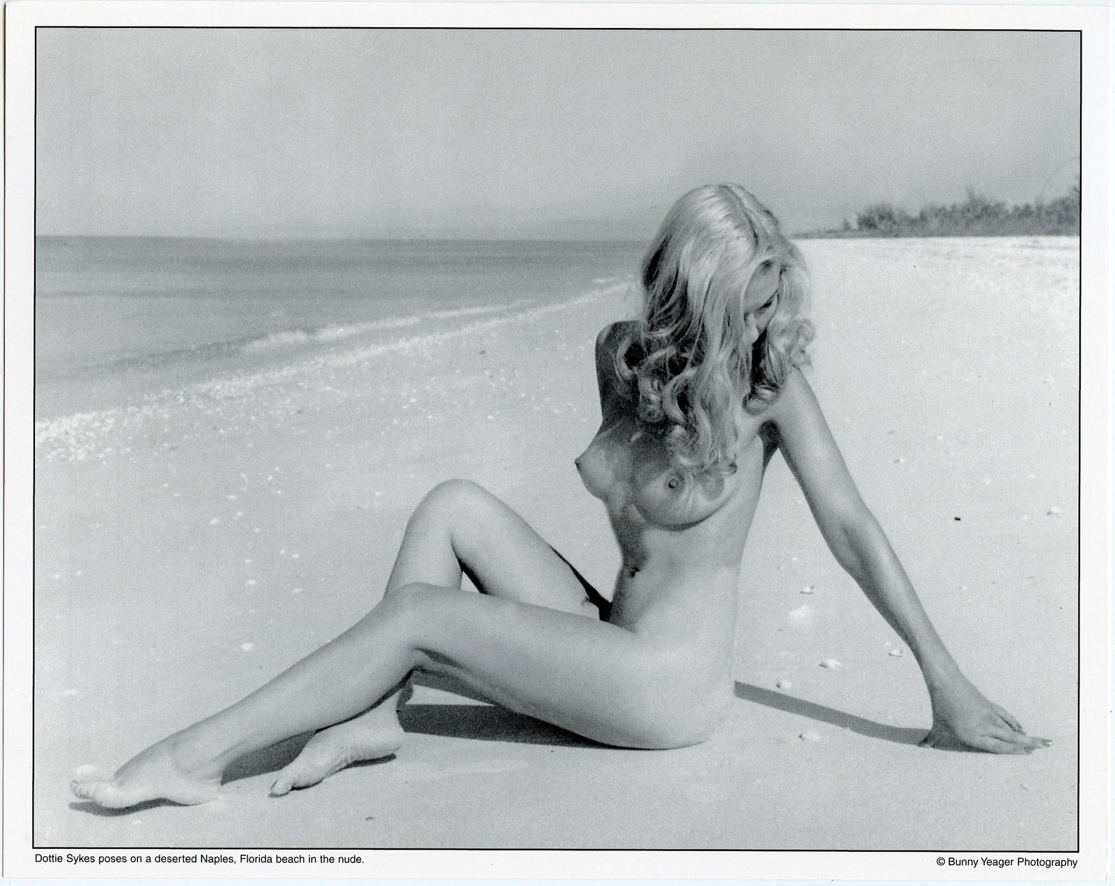 BUNNY YEAGER Original Pin Up Lithograph Models: This lot is coming from Bunny Yeager's estate/archives. Linnea Eleanor "Bunny" Yeager (March 13, 1929 - May 24, 2014) was an American photographer and pin-up model. She met Bettie Page in 1954, and to