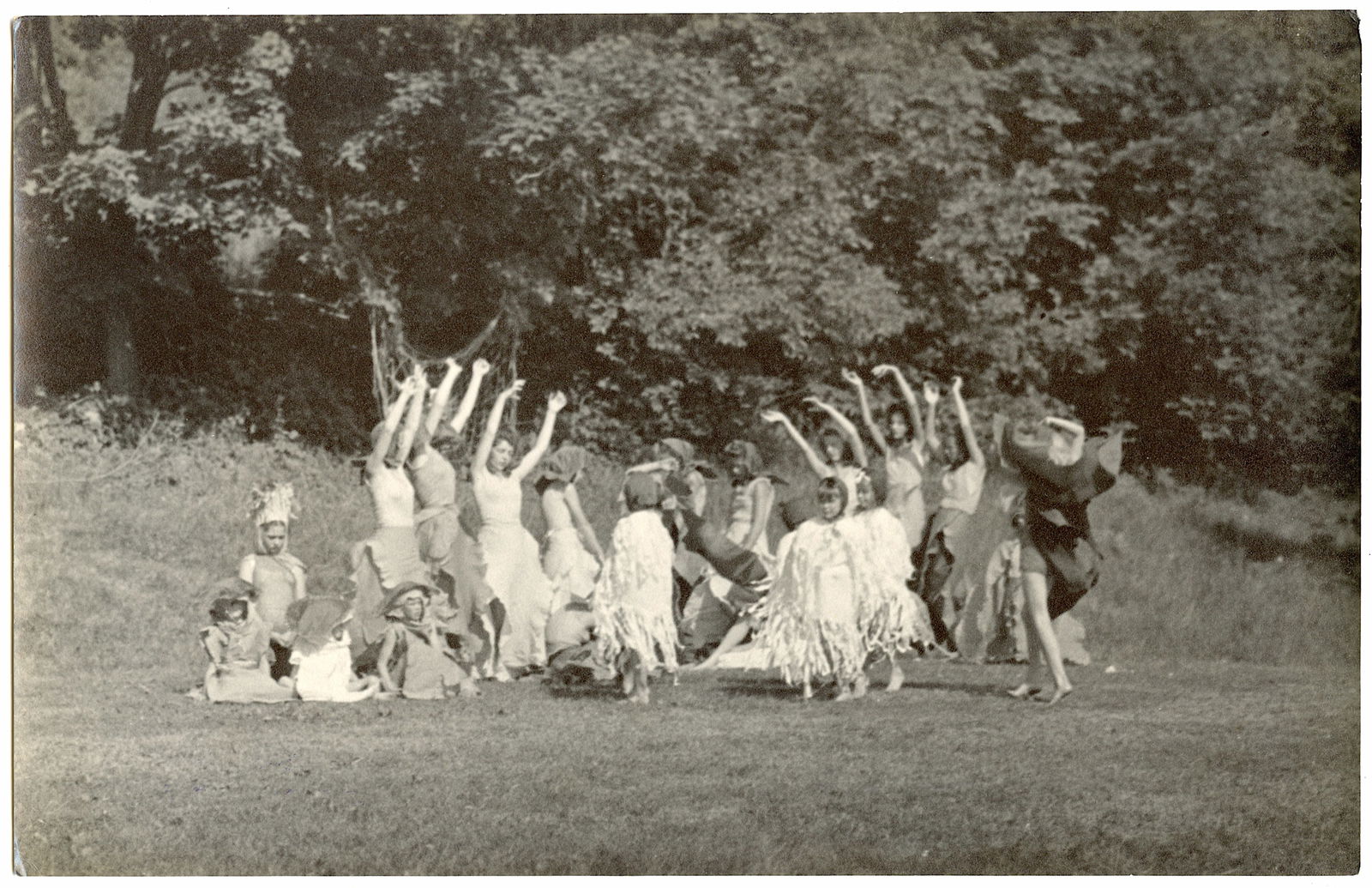 Original Photo ESTATE OF H. RICHARDSON CREMER (1 of 2)