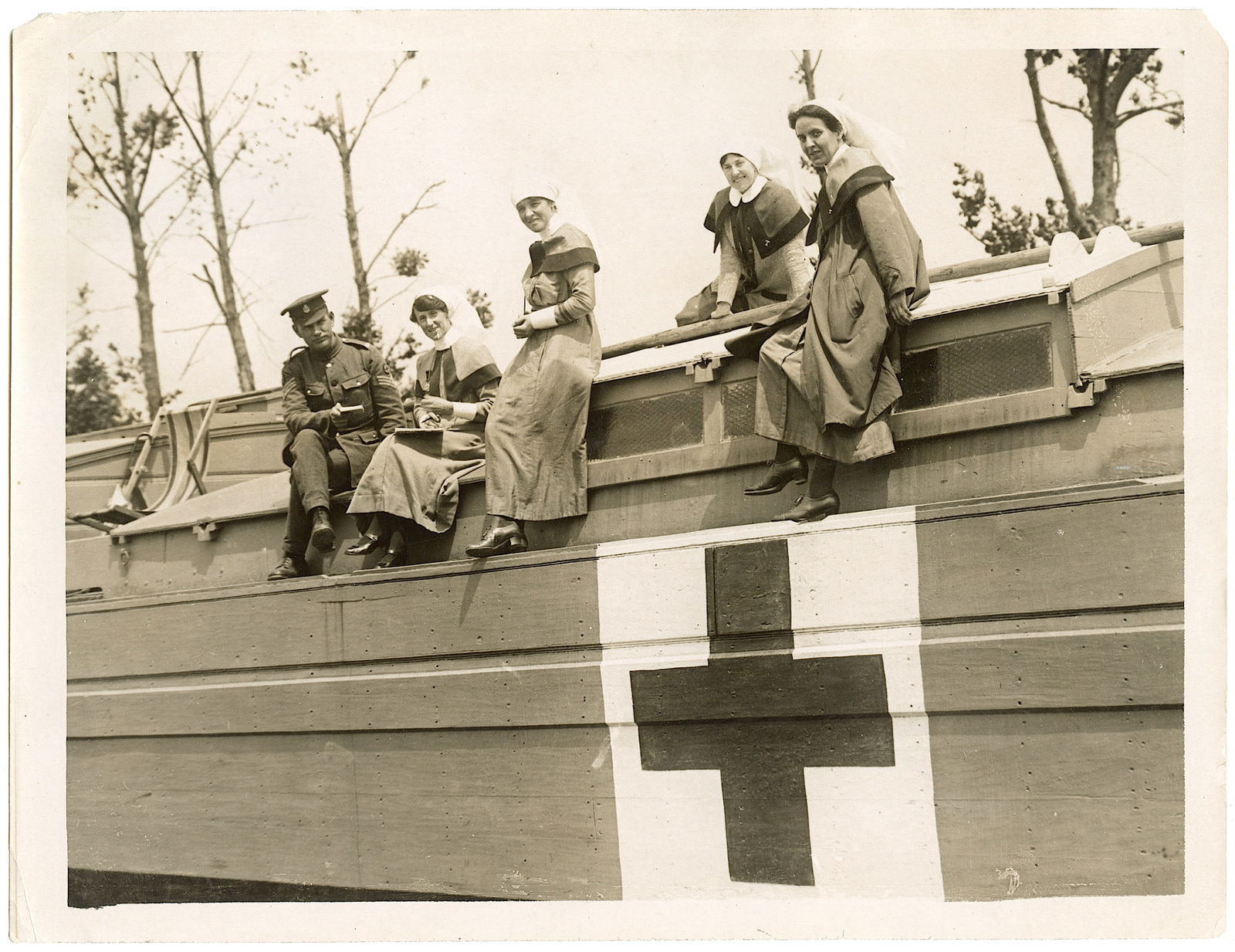 Historical Photo red Cross Hospital WW1 (1 of 2)