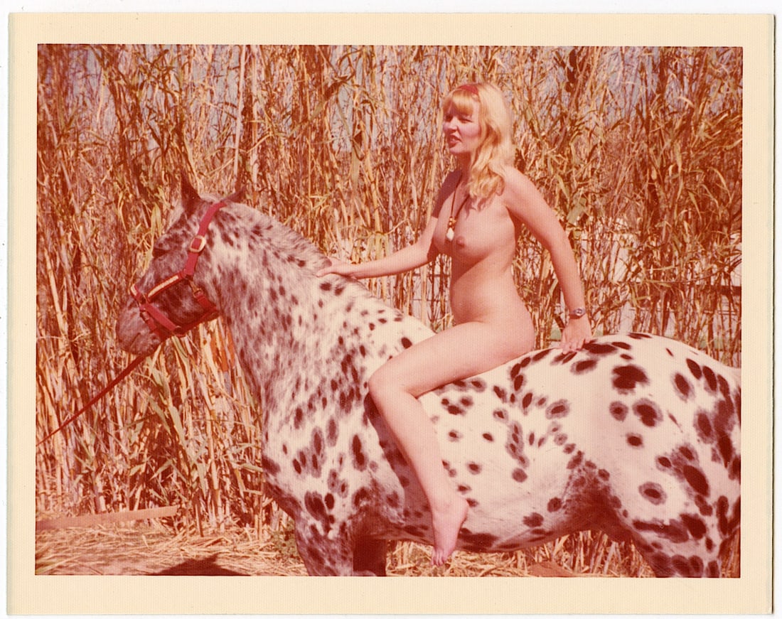 From Estate BUNNY YEAGER Original Pin Up Photo: This lot is coming from Bunny Yeager's estate/archives. Linnea Eleanor "Bunny" Yeager (March 13, 1929 - May 24, 2014) was an American photographer and pin-up model. She met Bettie Page in 1954, and to