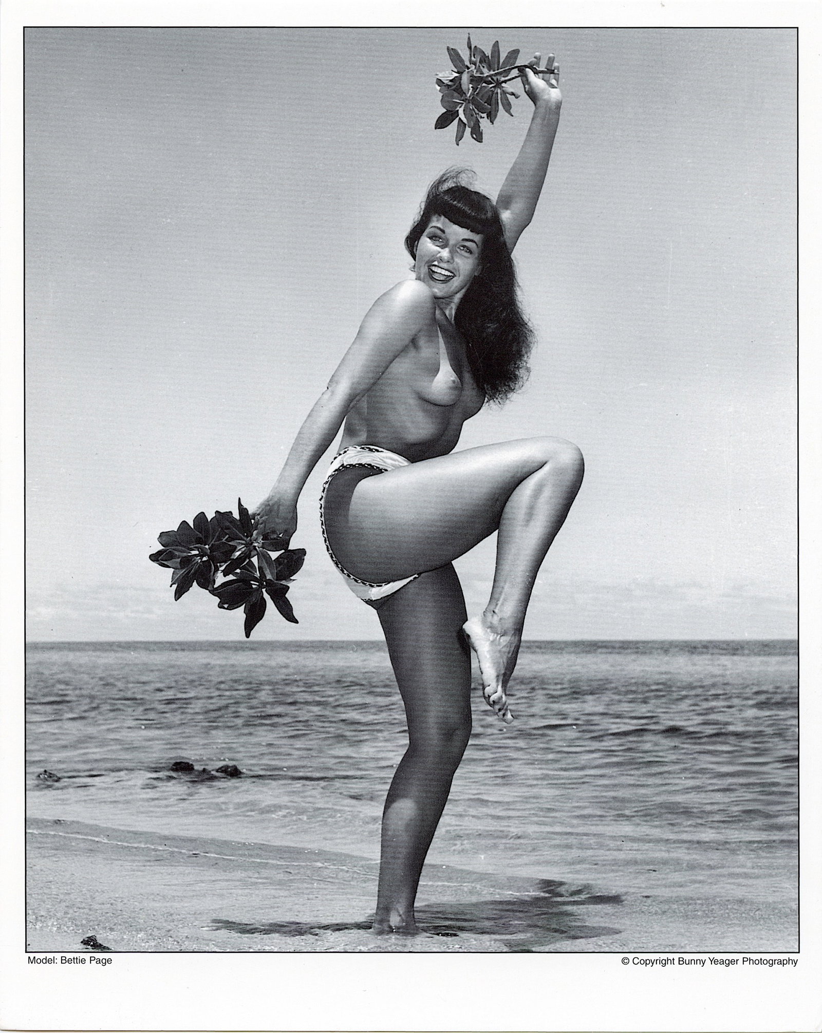 Original BUNNY YEAGER Pin Up Litho Betty Page: This lot is coming from Bunny Yeager's estate/archives. Linnea Eleanor "Bunny" Yeager (March 13, 1929 - May 24, 2014) was an American photographer and pin-up model. She met Bettie Page in 1954, and to