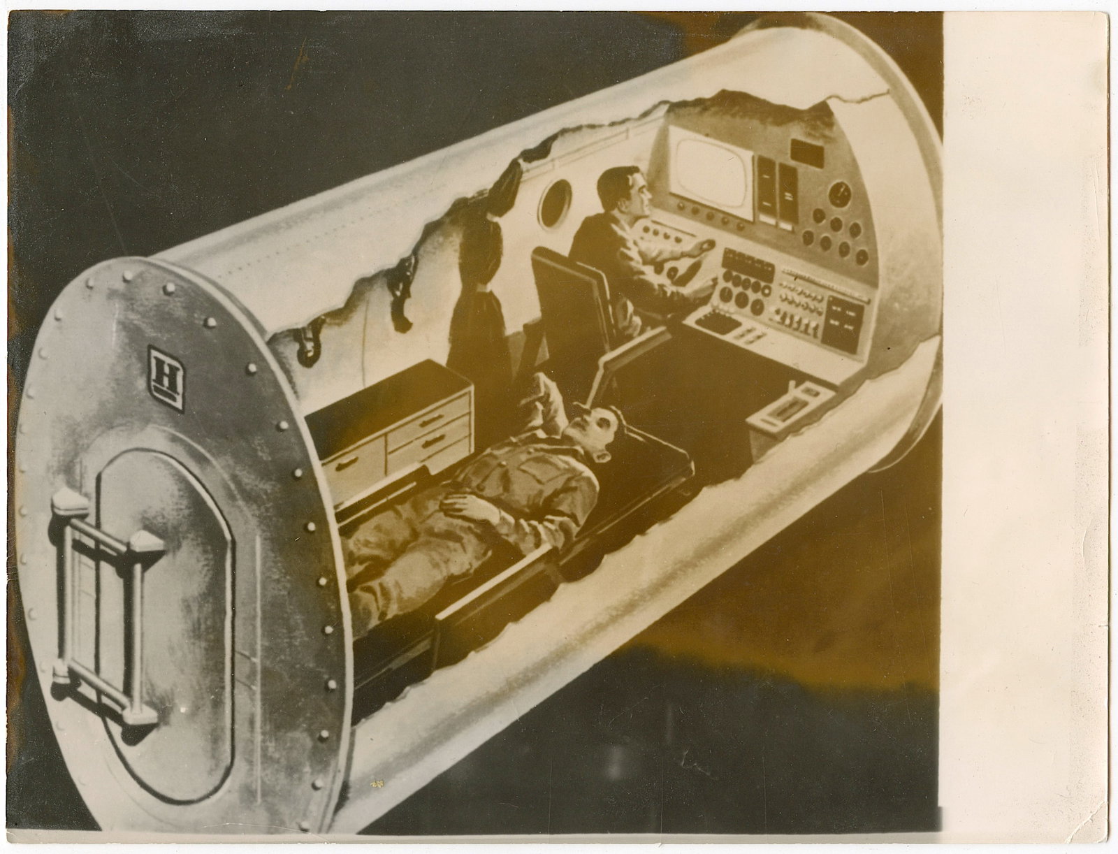 Vintage Historical Photo SAM Space 2 Man Cabin Simulator: Please, see all the attached quality images showing its actual condition. The dimensions are Approx. 7"x 9.5" (small variances can occur). This lot is located in Boca Raton, Fl and its shipment will b