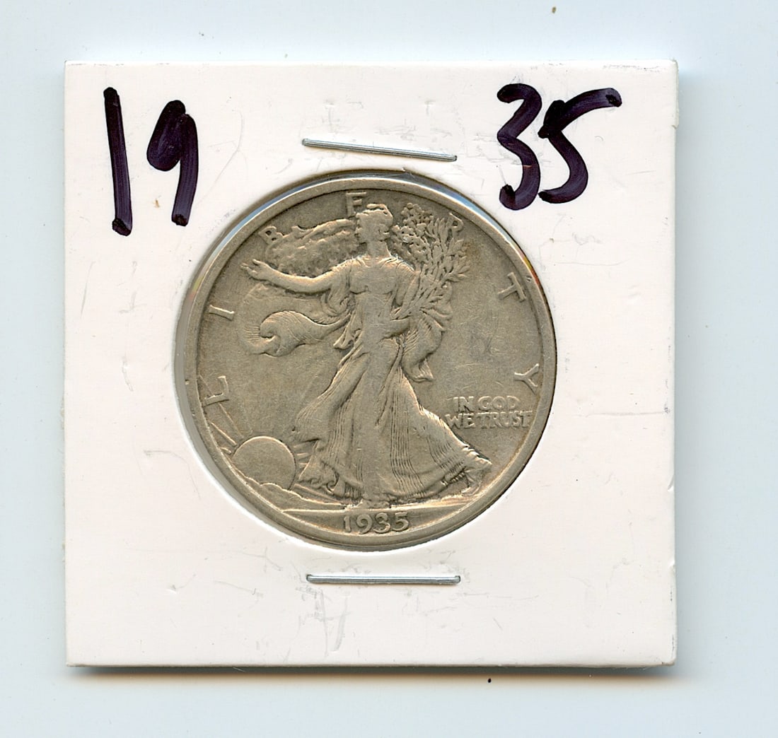 Scarce Silver Coin Collectors 1935 Walking Liberty Half Dollar (1 of 2)