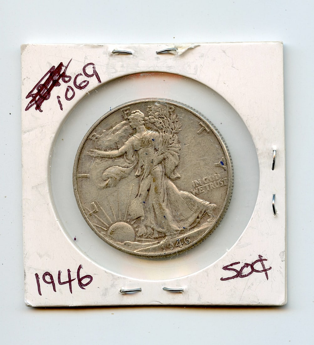 Scarce Silver Coin Collectors 1946 Walking Liberty Half Dollar: Provenance from a PBC Collector. We have included quality scans to show it's actual condition. This lot is located in Boca Raton, Fl and its shipment will be made directly by Artelisted. Shipping insu