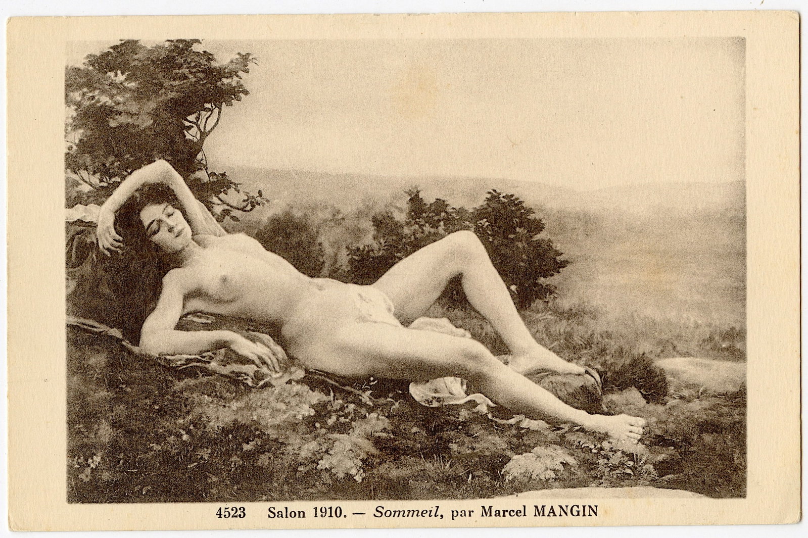 Antique Scarce Original French Postcard Artistic Nude: This original antique postcard is from the estate of a collector in Palm Beach, Florida. The dimensions of an antique postcard are Approx. 5.5"x 3.5" (small variances can occur). This lot is located i