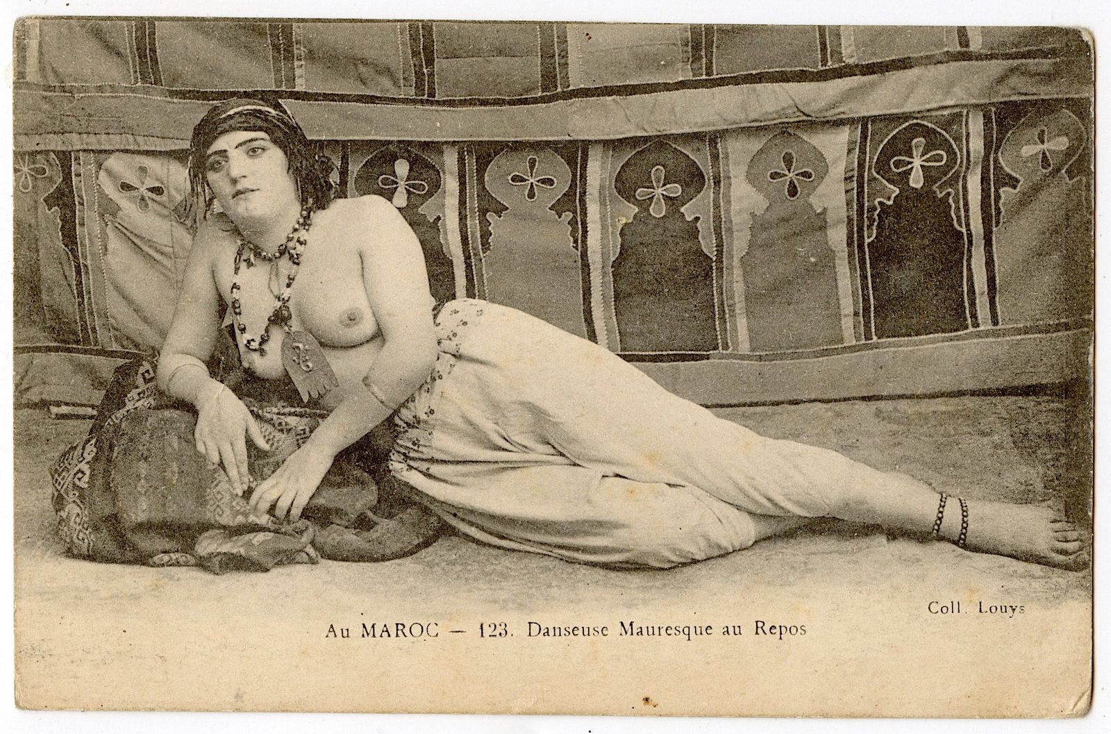 Antique Vintage Rare Postcard Female Nude: Provenance from a PBC Collector. We have included quality scans to show it's actual condition. The dimensions of an antique postcard are Approx. 5.5"x 3.5" (small variances can occur). This lot is loc