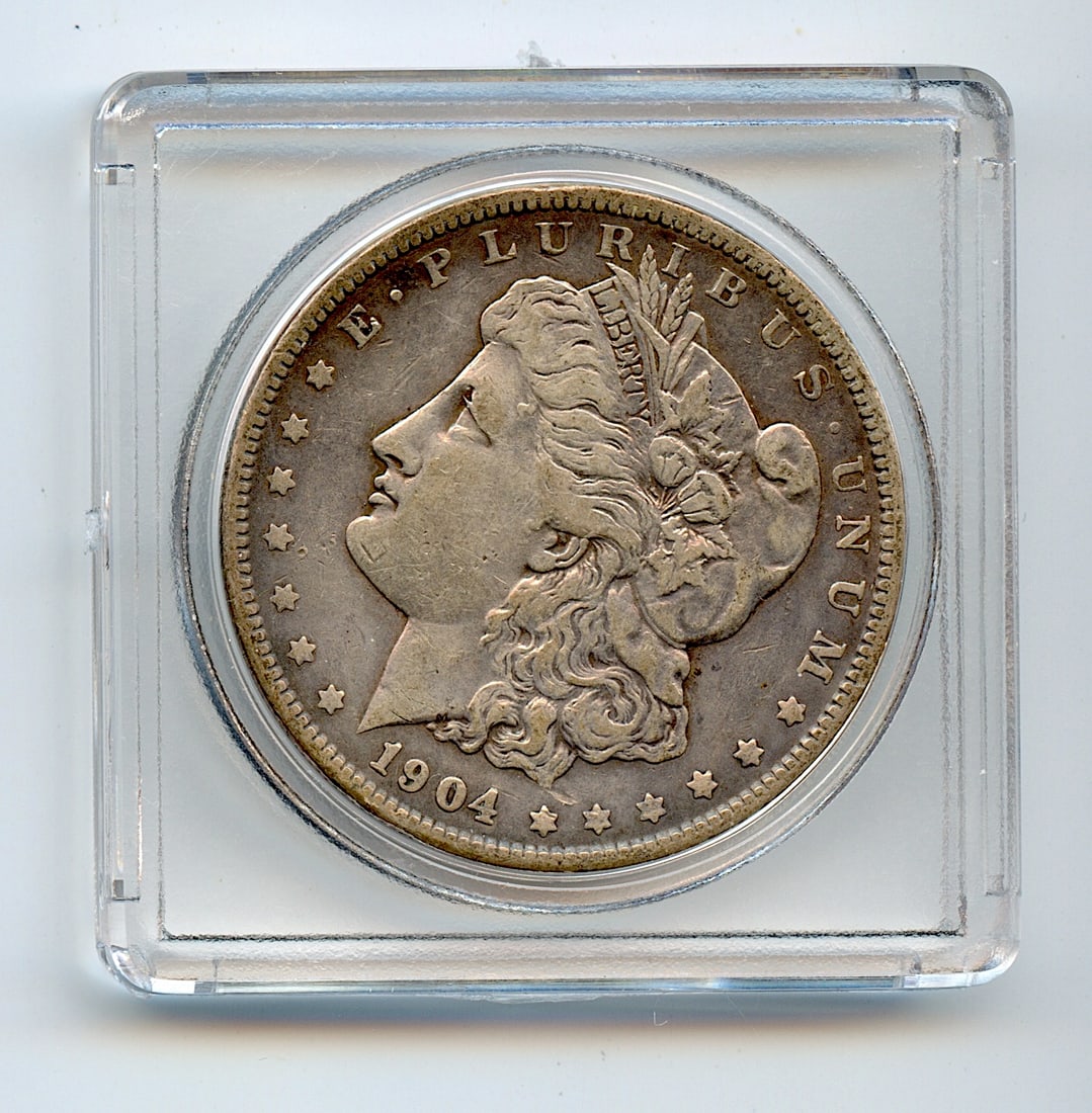 1904 US Silver Coin Collectors Morgan Dollar: This coin is from the estate of deceased collector in South Florida. We have included quality images to show it's actual condition This lot is located in Boca Raton, Fl and its shipment will be made d