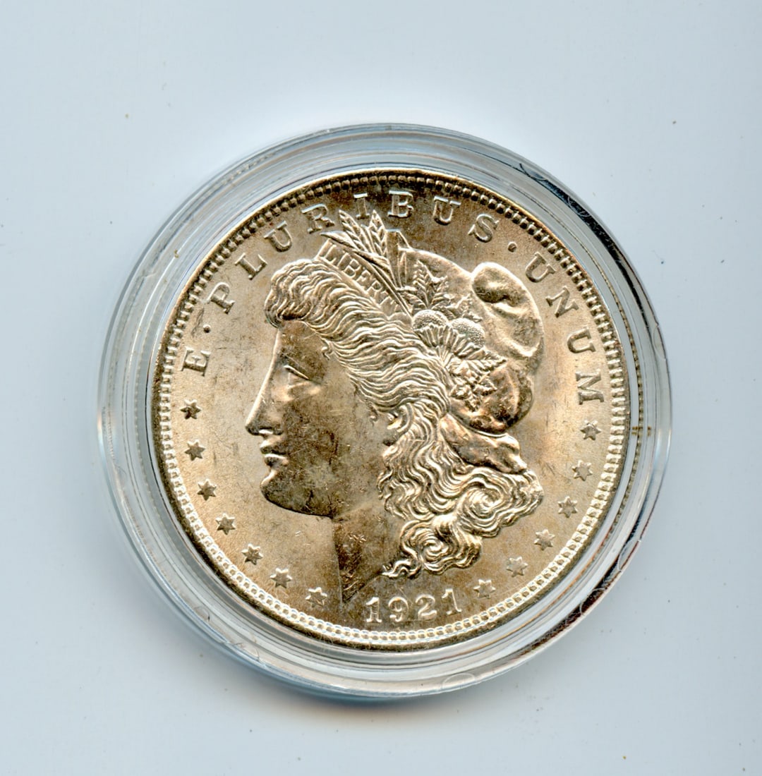 1921 US Silver Coin Collectors Morgan Dollar: This coin is from the estate of deceased collector in South Florida. We have included quality images to show it's actual condition This lot is located in Boca Raton, Fl and its shipment will be made d