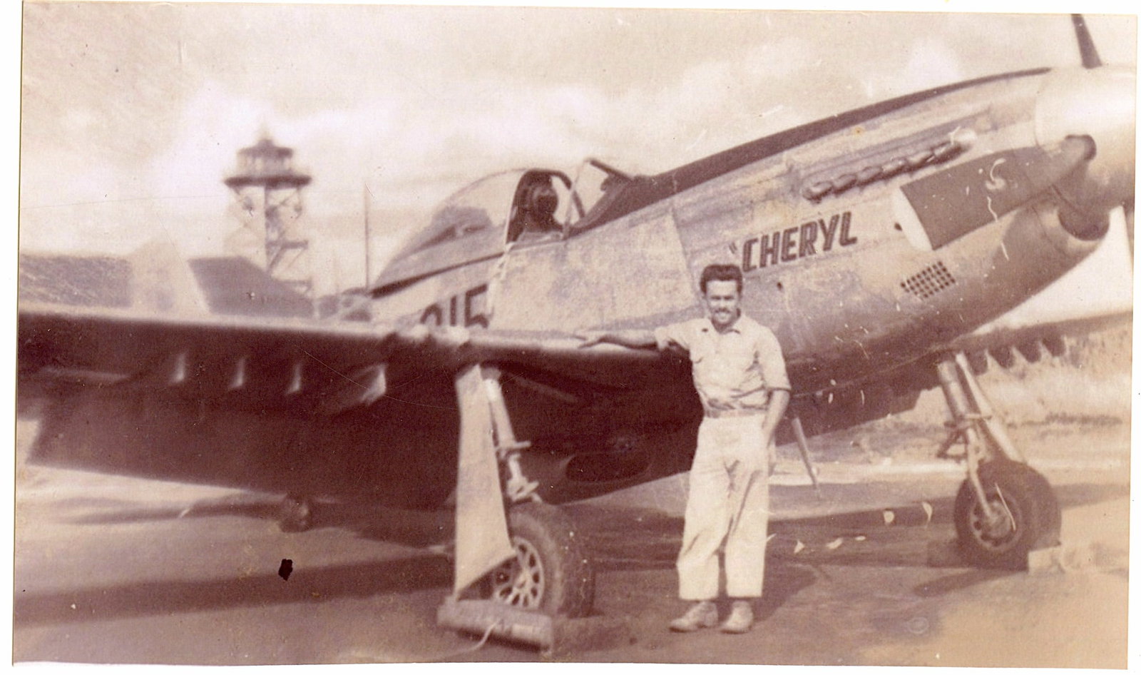 Type III Photo US Military Pacific War WW2: This lot is from the estate of deceased collector in South Florida. We have included quality images to show it's actual condition. The dimensions are Approx. 4" x 6" (small variances can occur). This 