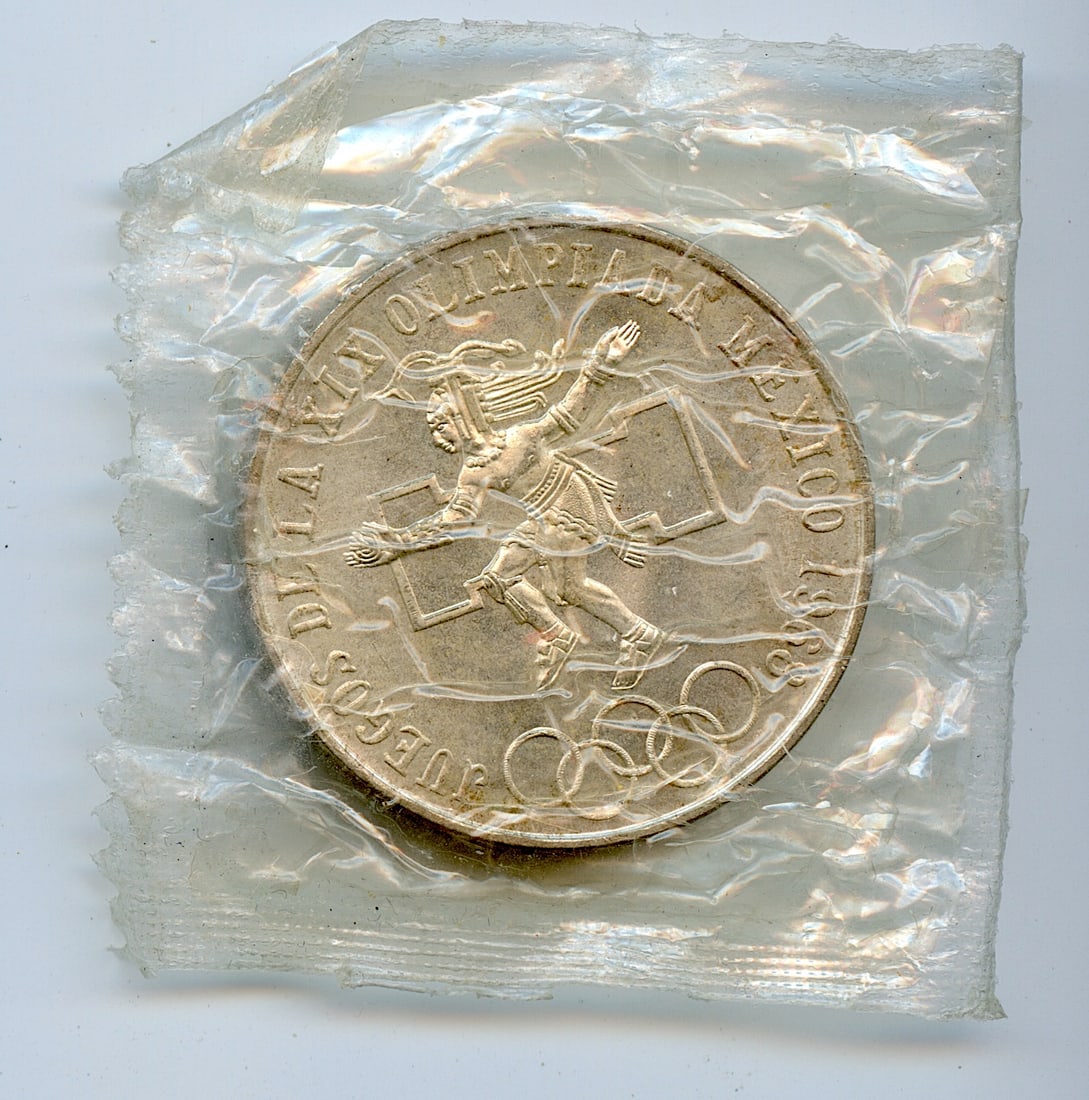1968 Mexico XIX Olympic Games Aztec Ball Player 25 Pesos Silver Coin (1 of 2)