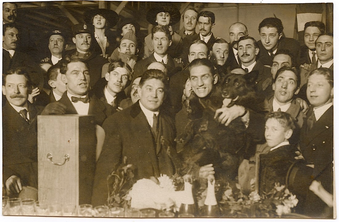 Vintage Original Photo GEORGE CARPENTIER in USA Boxing, 1921: Provenance from a PBC Collector. We have included quality scans to show it's actual condition. The dimensions are Approx. 4" x 6". This lot is located in Boca Raton, Fl and its shipment will be made d