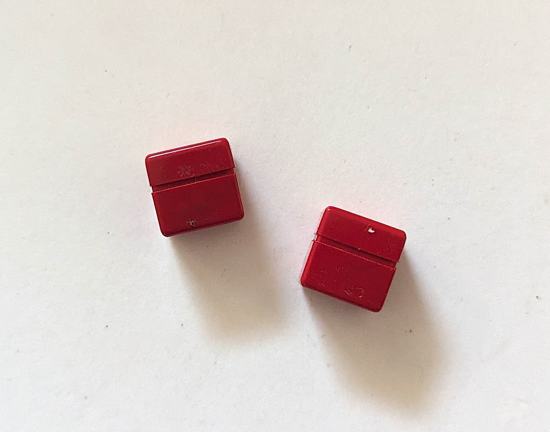 Miniature Xythos 3 Cartridges Cases for Pinfire Gun Pistol: Provenance from a deceased collector in South Florida. We have included quality images to show it's actual condition. This lot is located in Boca Raton, Fl and its shipment will be made directly by Ar