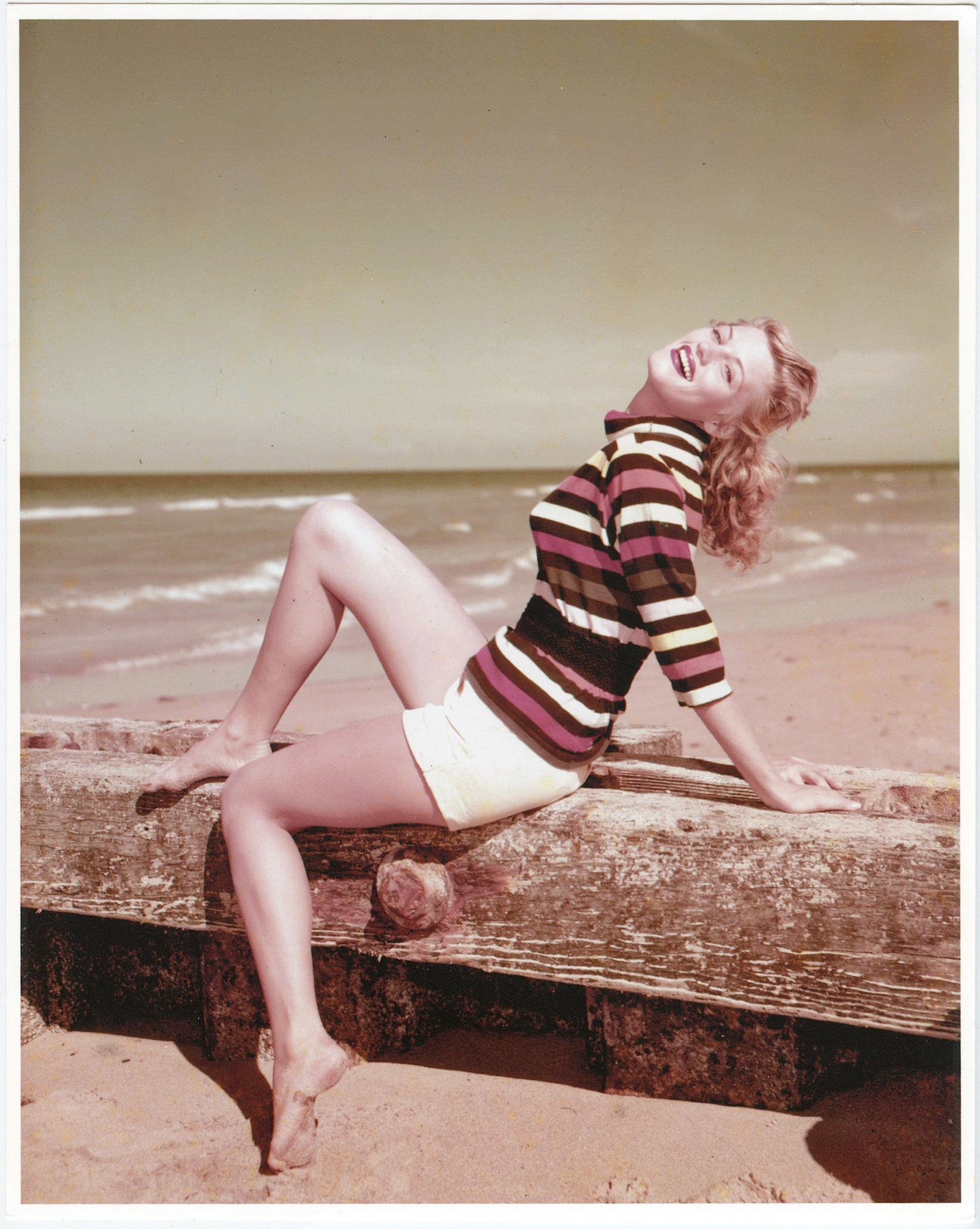 Vintage Original Photo Pin-Up Model BUNNY YEAGER Archives: This lot is coming from Bunny Yeager's estate/archives. Linnea Eleanor "Bunny" Yeager (March 13, 1929 - May 24, 2014) was an American photographer and pin-up model. She met Bettie Page in 1954, and to