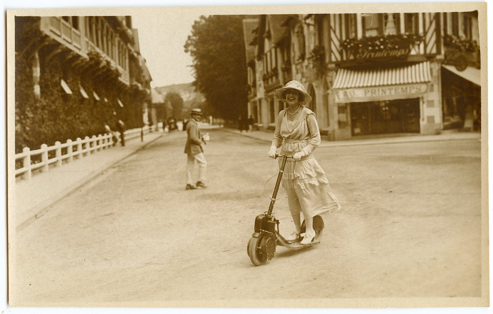 Antique Scarce Photo Woman Riding Motorised Scooter: The provenance of this lot is from a quality collector in Paris, France. The dimensions are Approx. 3.5" x 5.5". We have included quality scans to show it's actual condition. This lot is located in Bo