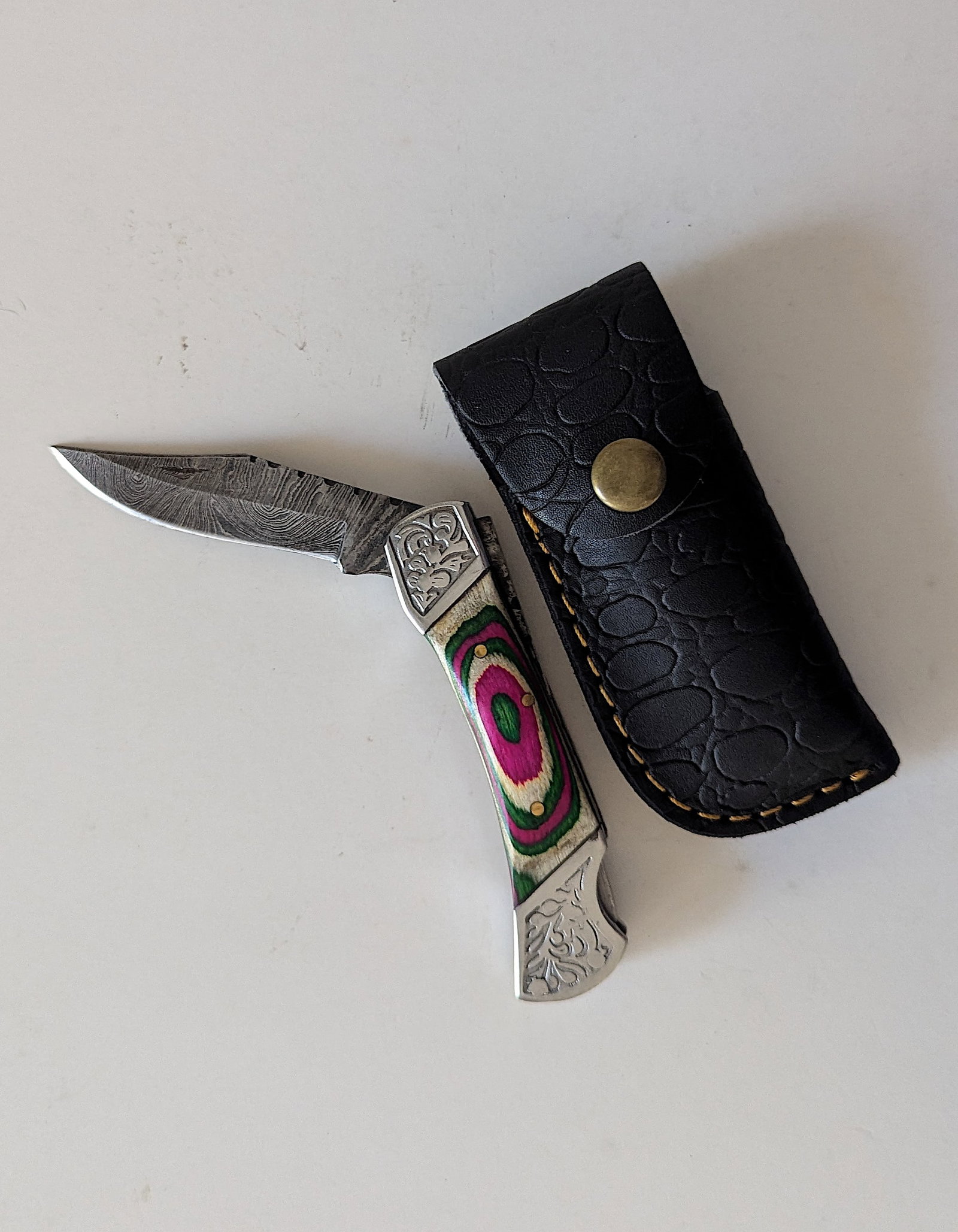 Handcrafted Heirloom  Damaskus Steel Knife  4" Blade Long (1 of 3)