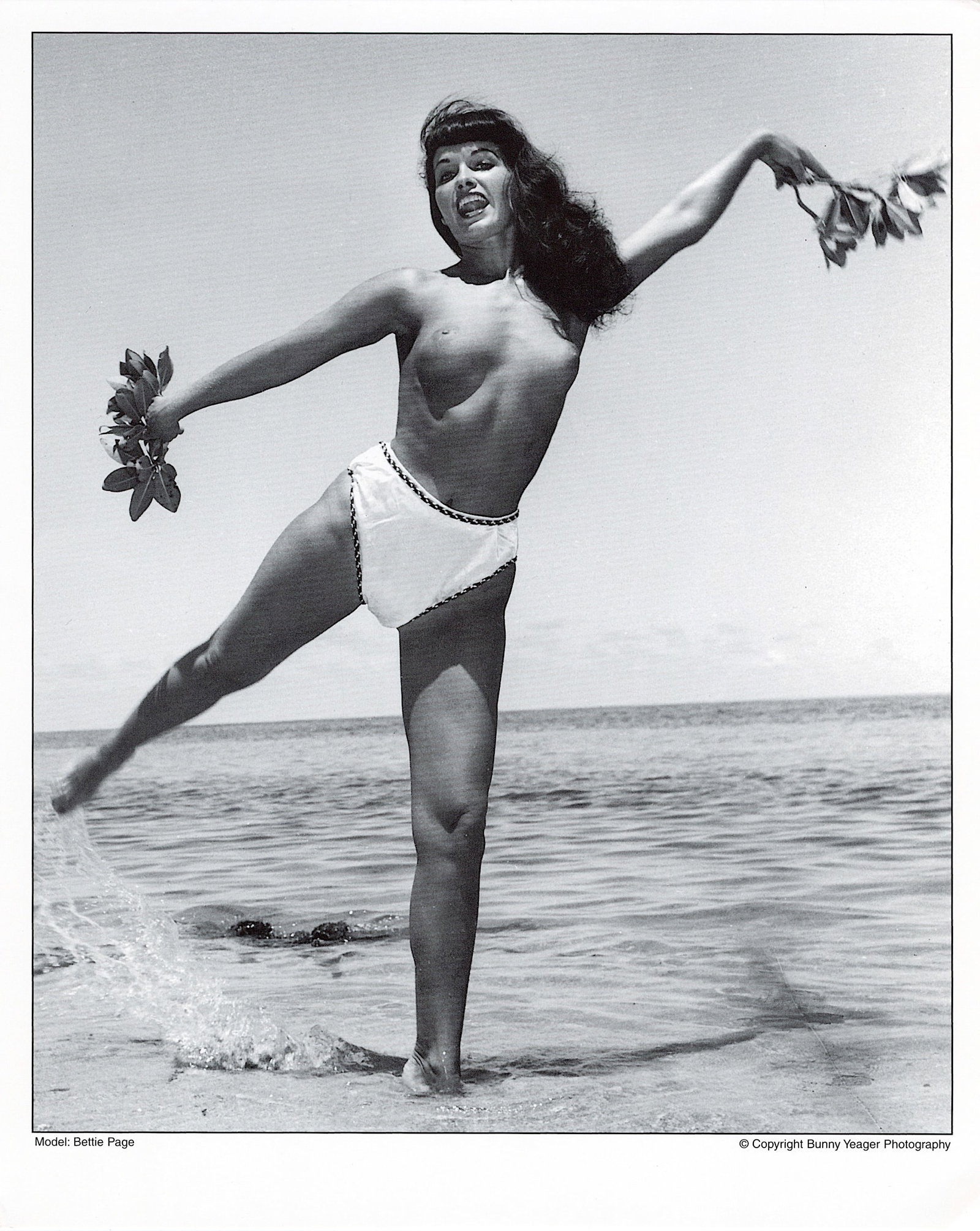 Original BUNNY YEAGER Litho Pin Up Model BETTIE PAGE: This lot is coming from Bunny Yeager's estate/archives. Linnea Eleanor "Bunny" Yeager (March 13, 1929 - May 24, 2014) was an American photographer and pin-up model. She met Bettie Page in 1954, and to