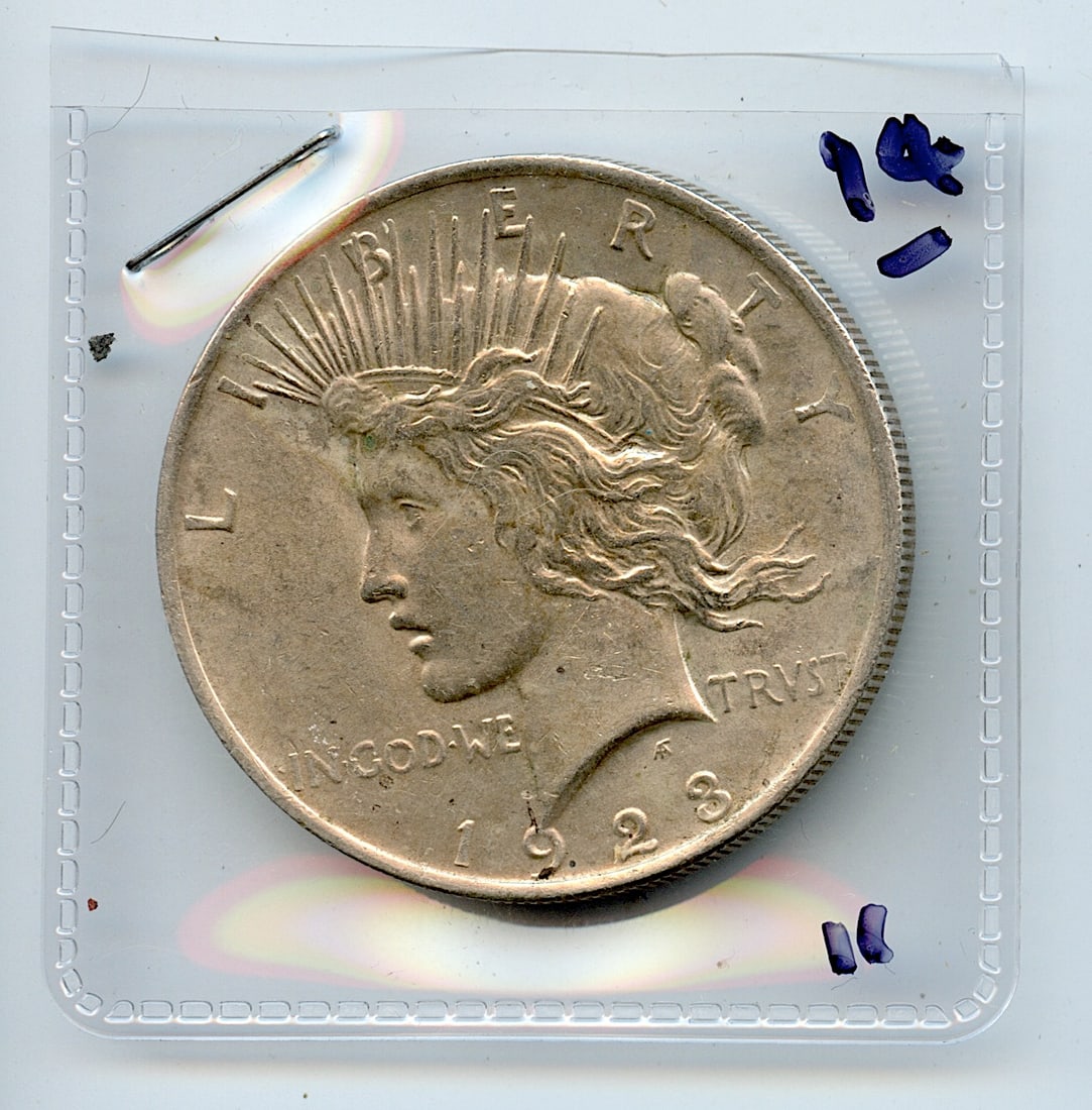 Collectors Peace Silver Dollar US$1 Coin, 1923: This lot is coming from the estate of a deceased collector in South Florida. We have attached quality images to show its actual condition. This lot is located in Boca Raton, Fl and its shipment will b