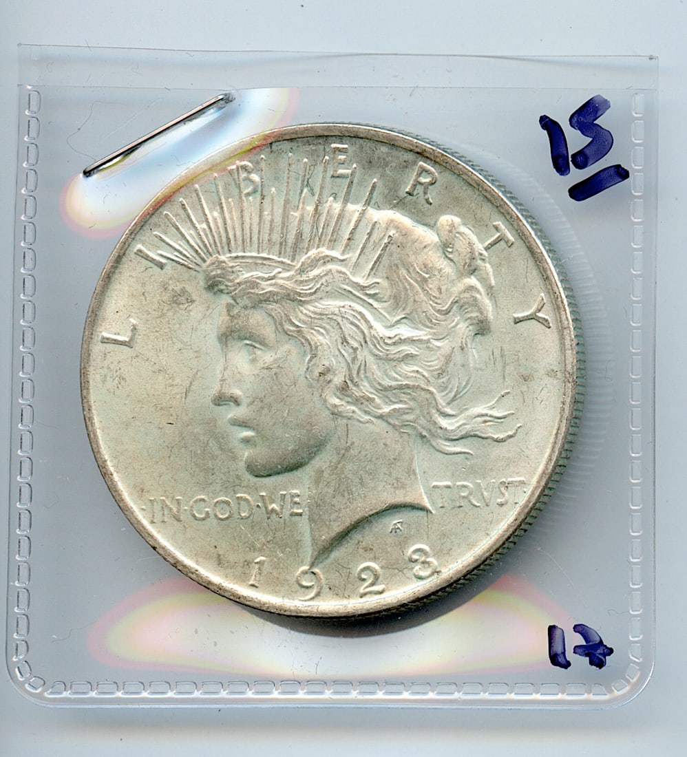 Collectors Peace Silver Dollar US$1 Coin, 1923: This lot is coming from the estate of a deceased collector in South Florida. We have attached quality images to show its actual condition. This lot is located in Boca Raton, Fl and its shipment will b