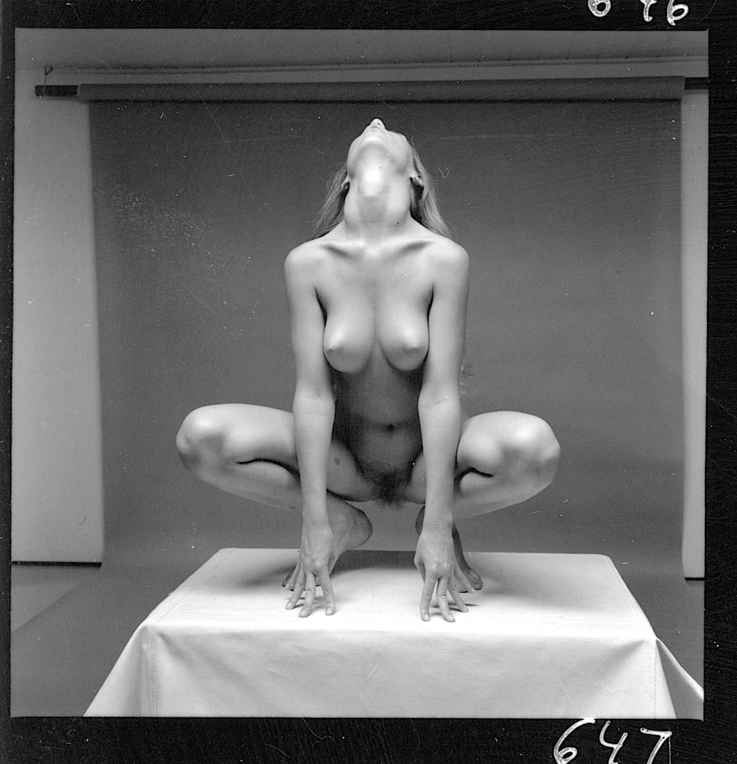 ANDRÉ DE DIENES Vintage Photo 1950s-1960s Nude Study: The provenance of this photo is from the archives of notable photographer André de Dienes. The dimensions are Approx. 2.75" x 2.75" (small variances can occur). This black and white gelatin photo was