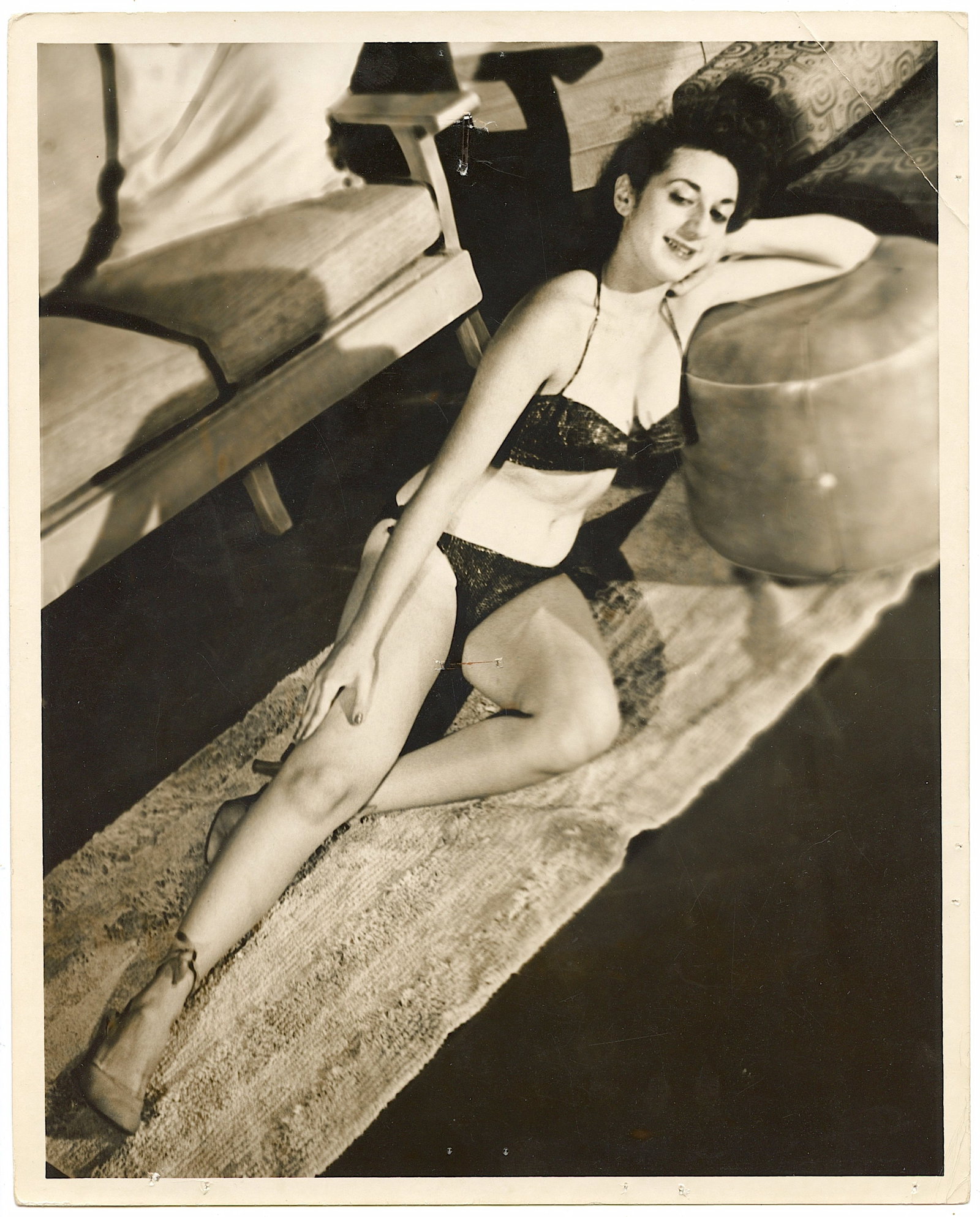 Vintage Photo Archives BUNNY YEAGER Historical American Pin UP: This lot is coming from Bunny Yeager's estate/archives. Linnea Eleanor "Bunny" Yeager (March 13, 1929 - May 24, 2014) was an American photographer and pin-up model. She met Bettie Page in 1954, and to