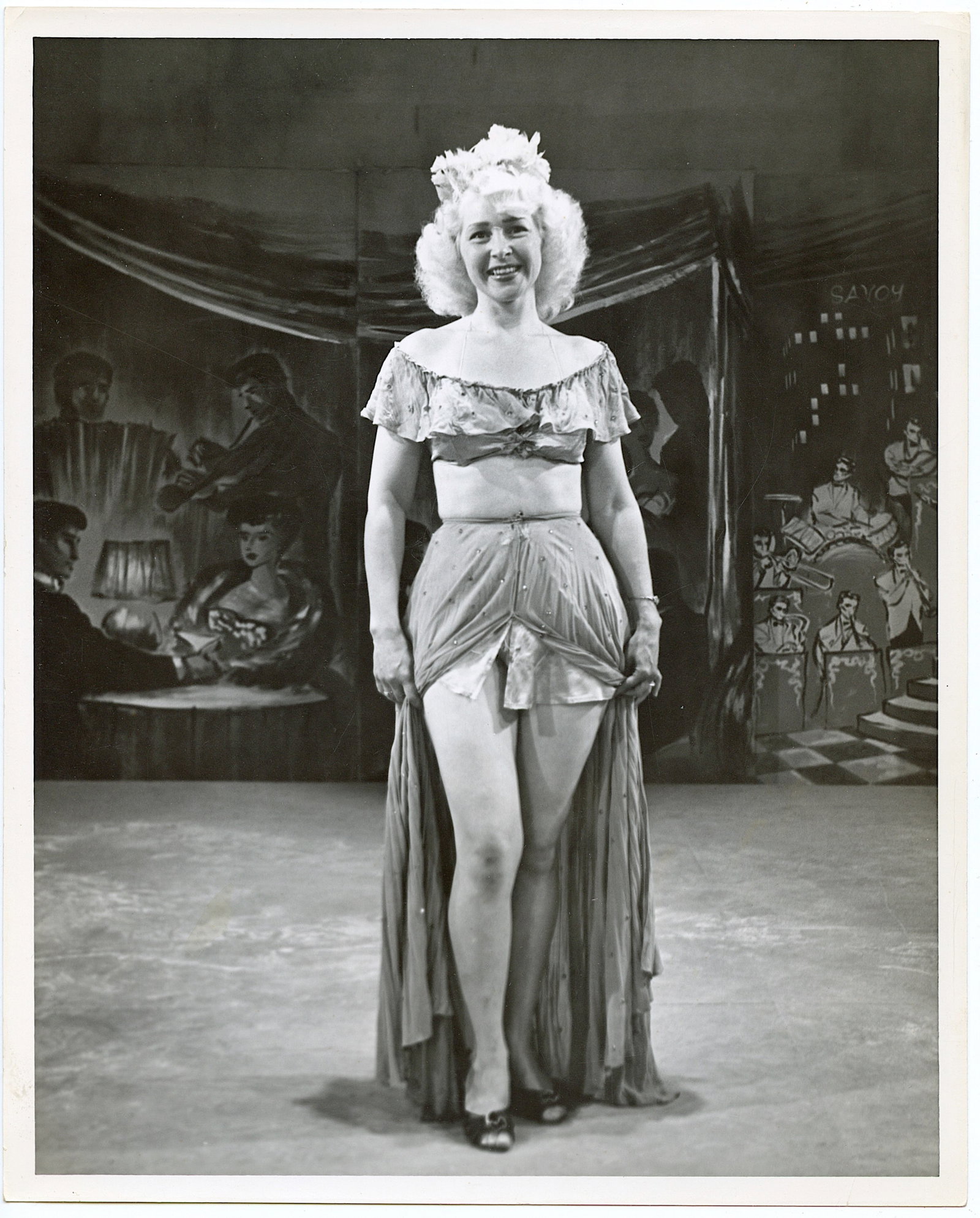 Vintage Photo Archives BUNNY YEAGER Historical American Pin UP: This lot is coming from Bunny Yeager's estate/archives. Linnea Eleanor "Bunny" Yeager (March 13, 1929 - May 24, 2014) was an American photographer and pin-up model. She met Bettie Page in 1954, and to