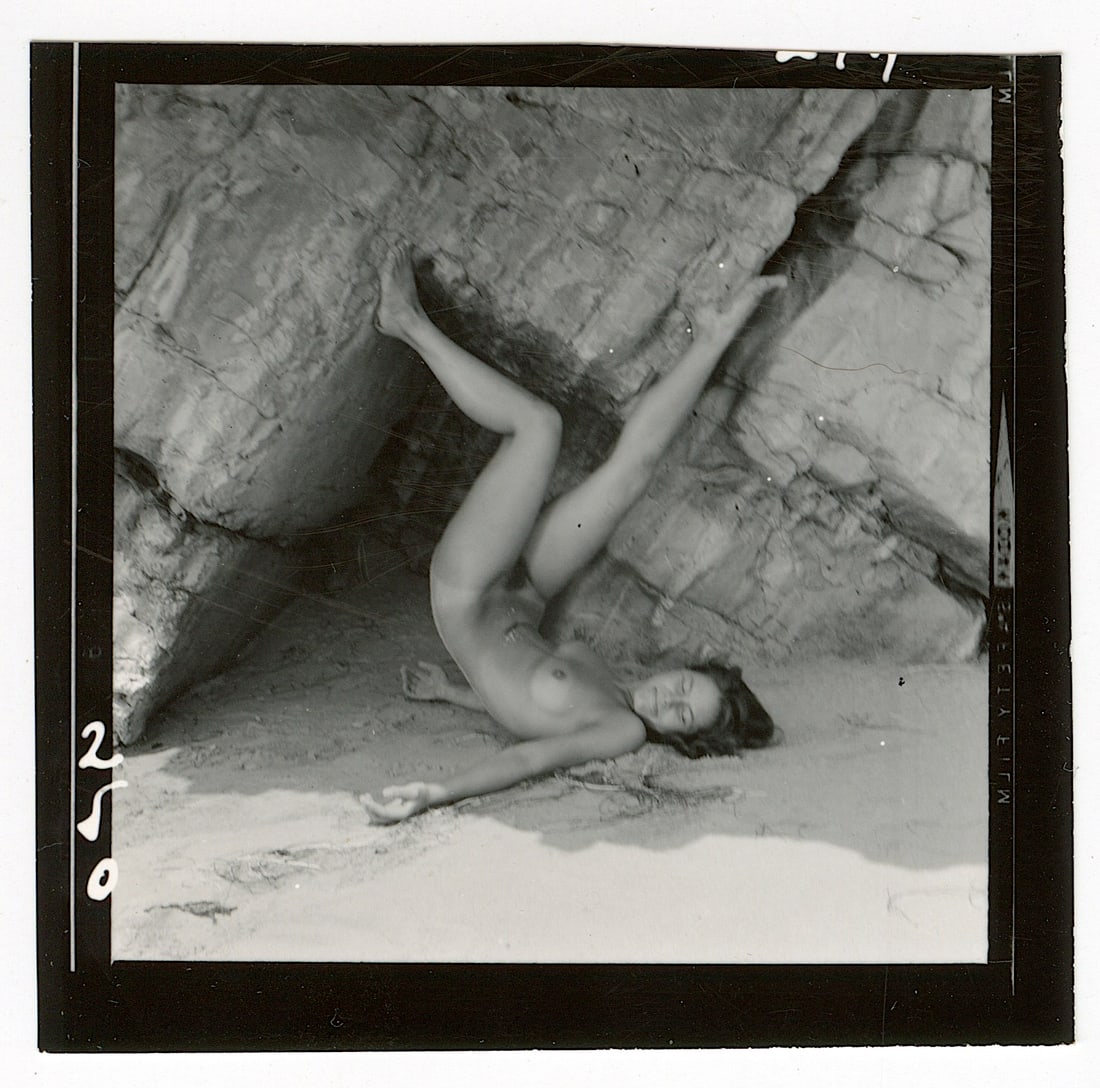 ANDRÉ DE DIENES Vintage Photo 1950s-1960s Nude Study: The provenance of this photo is from the archives of notable photographer André de Dienes. The dimensions are Approx. 2.75" x 2.75" (small variances can occur). This black and white gelatin photo was