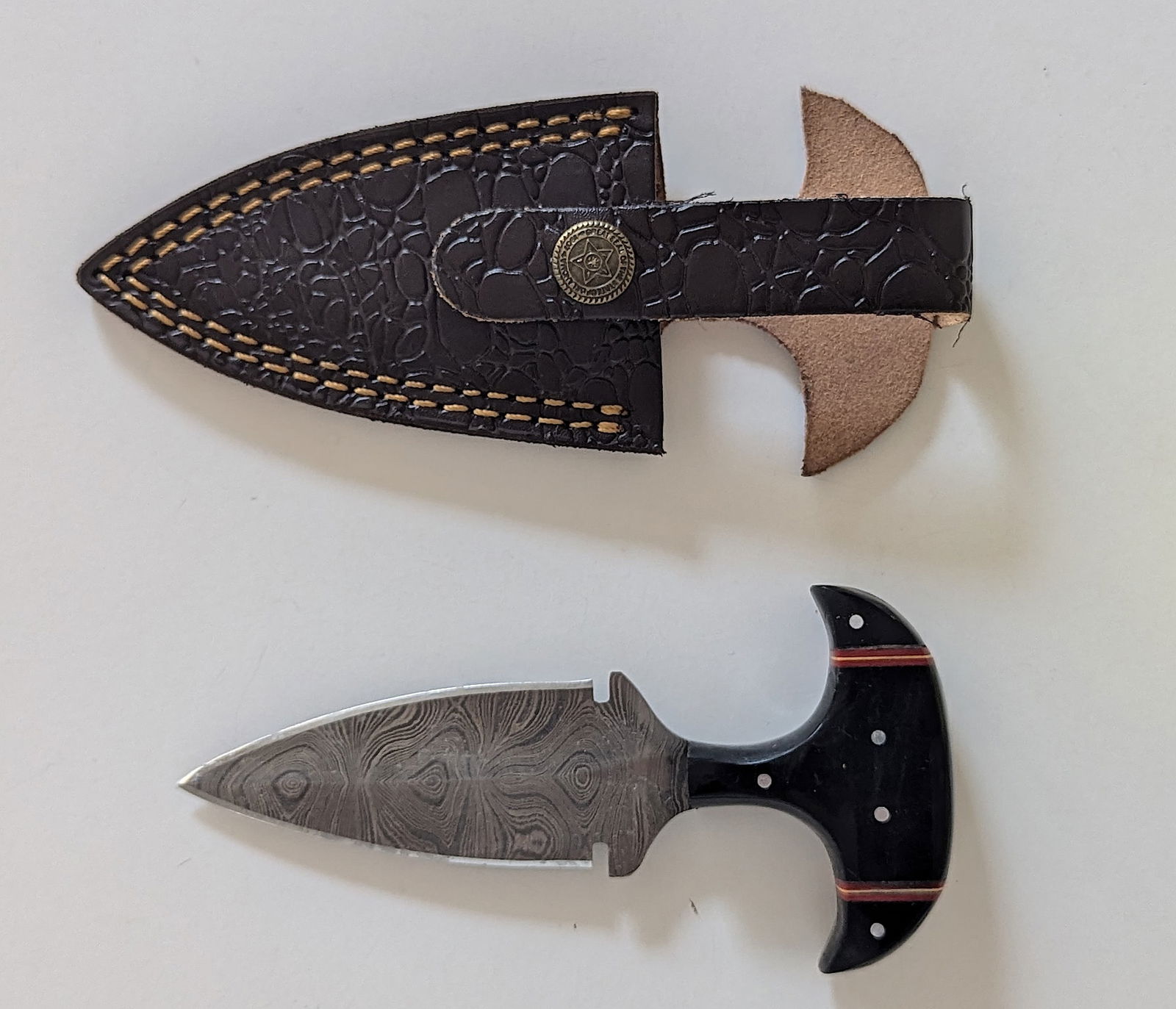 Handcrafted Heirloom  Damaskus Steel Knife  6" Long (1 of 2)