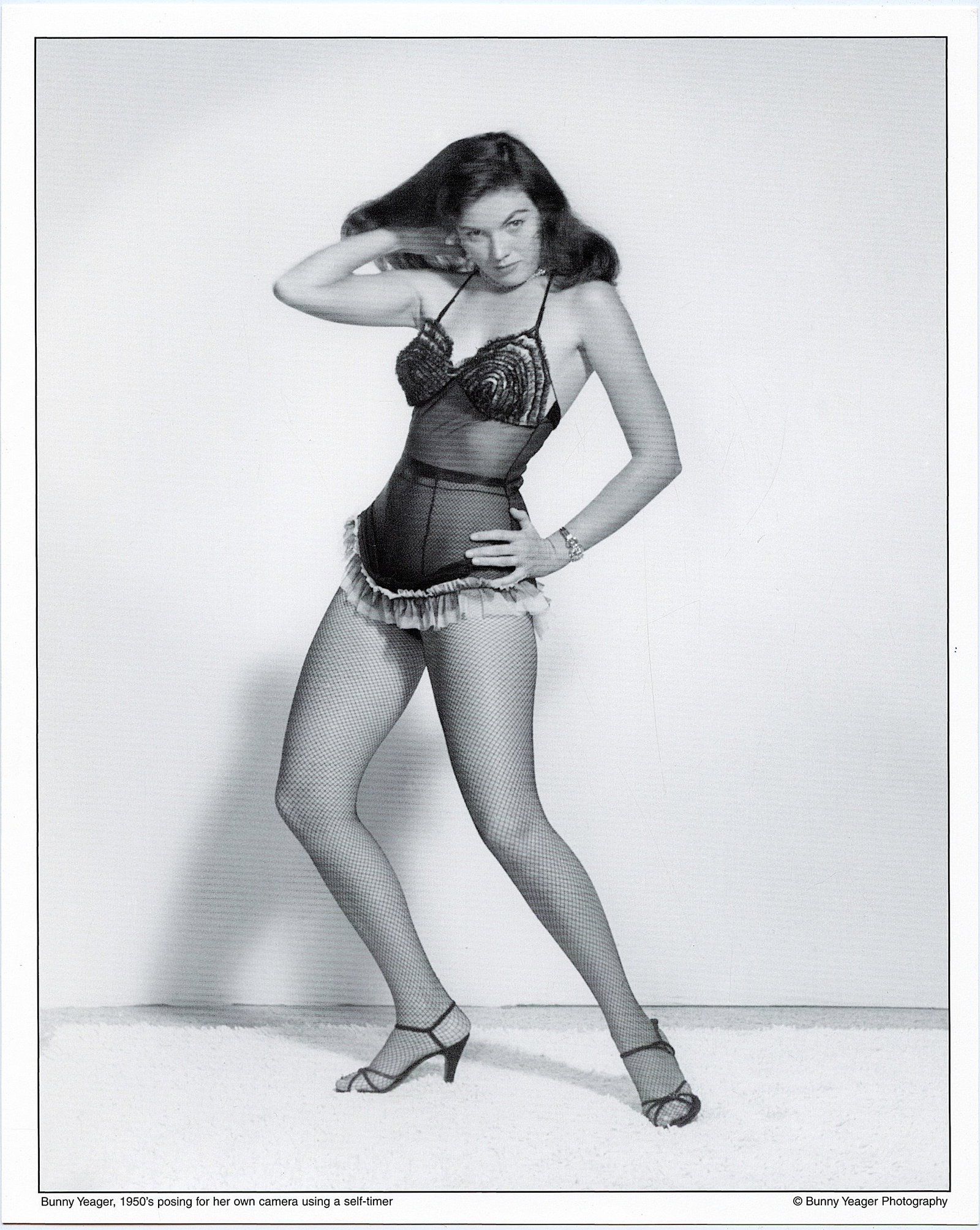Vintage BUNNY YEAGER Lithograph American Pin Up: This lot is coming from Bunny Yeager's estate/archives. Linnea Eleanor "Bunny" Yeager (March 13, 1929 - May 24, 2014) was an American photographer and pin-up model. She met Bettie Page in 1954, and to
