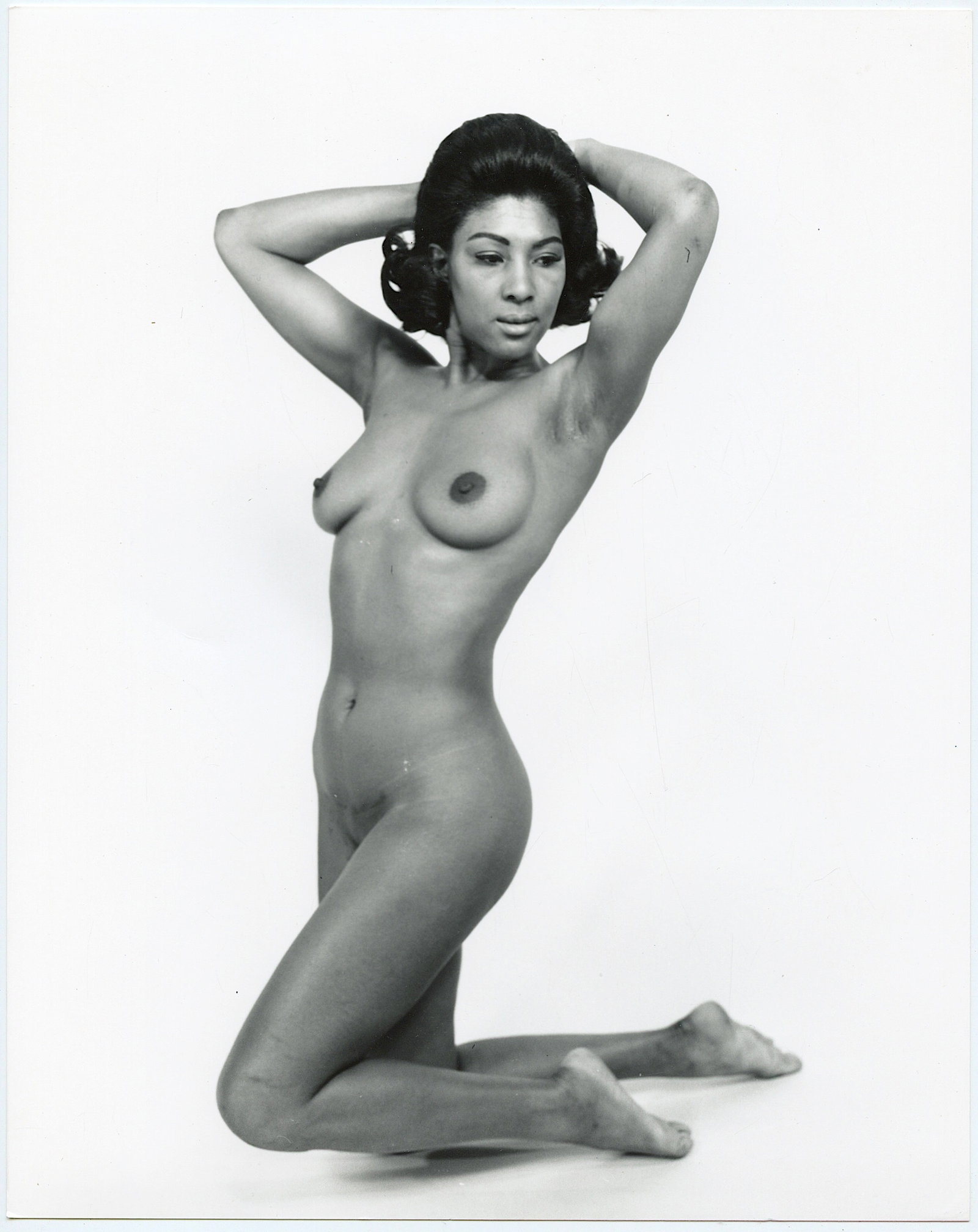 Vintage Contact Sheet American Pin Up Artistic Nude Female: This lot is coming from the estate of a collector in RI. The dimensions are Approx. 10" x 8". We have included a quality scan to show it's actual condition. This lot is located in Boca Raton, Fl and i