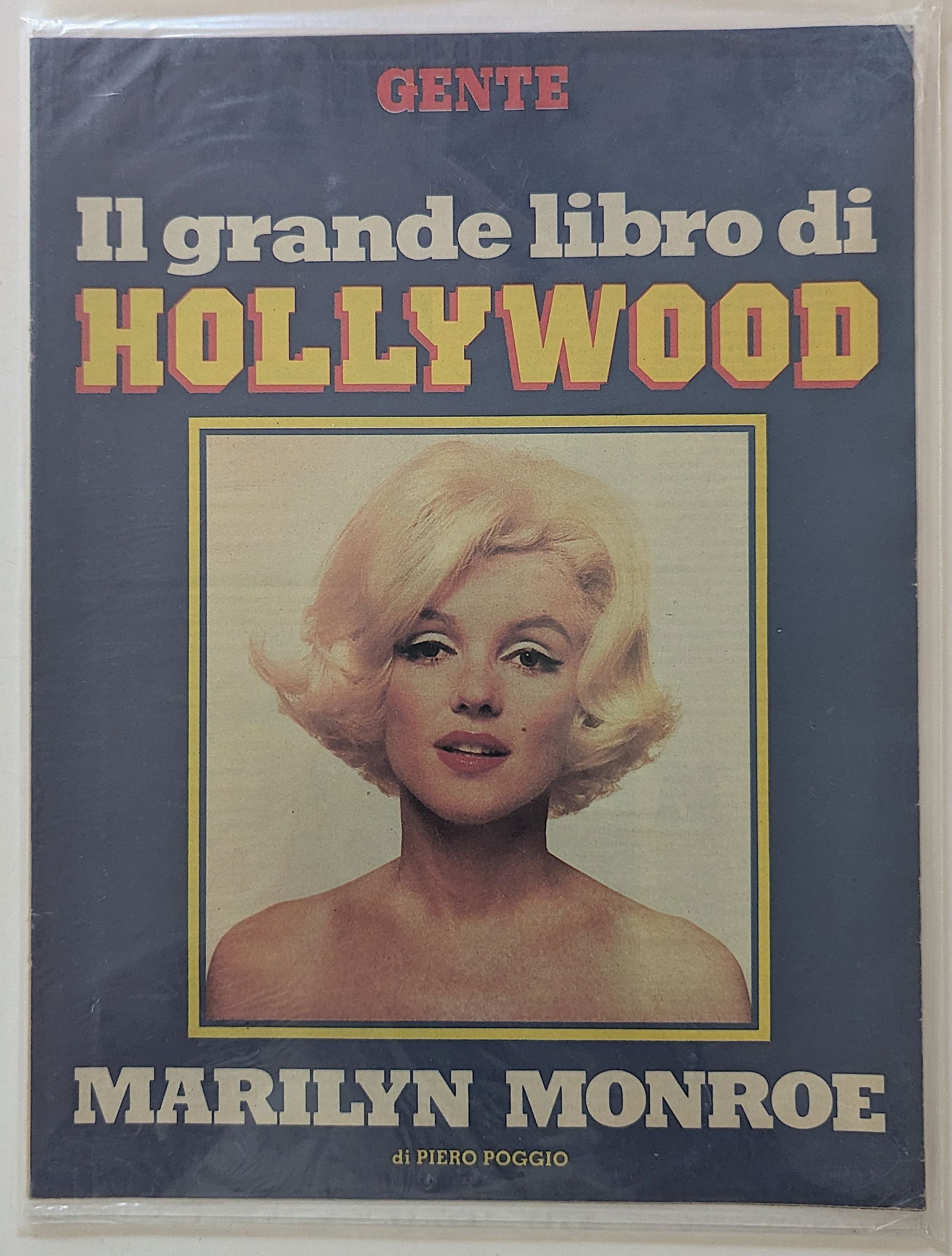 Gente Magazzine Il Grande Libro di Hollywood Marilyn Monroe on the Cover (1 of 1)