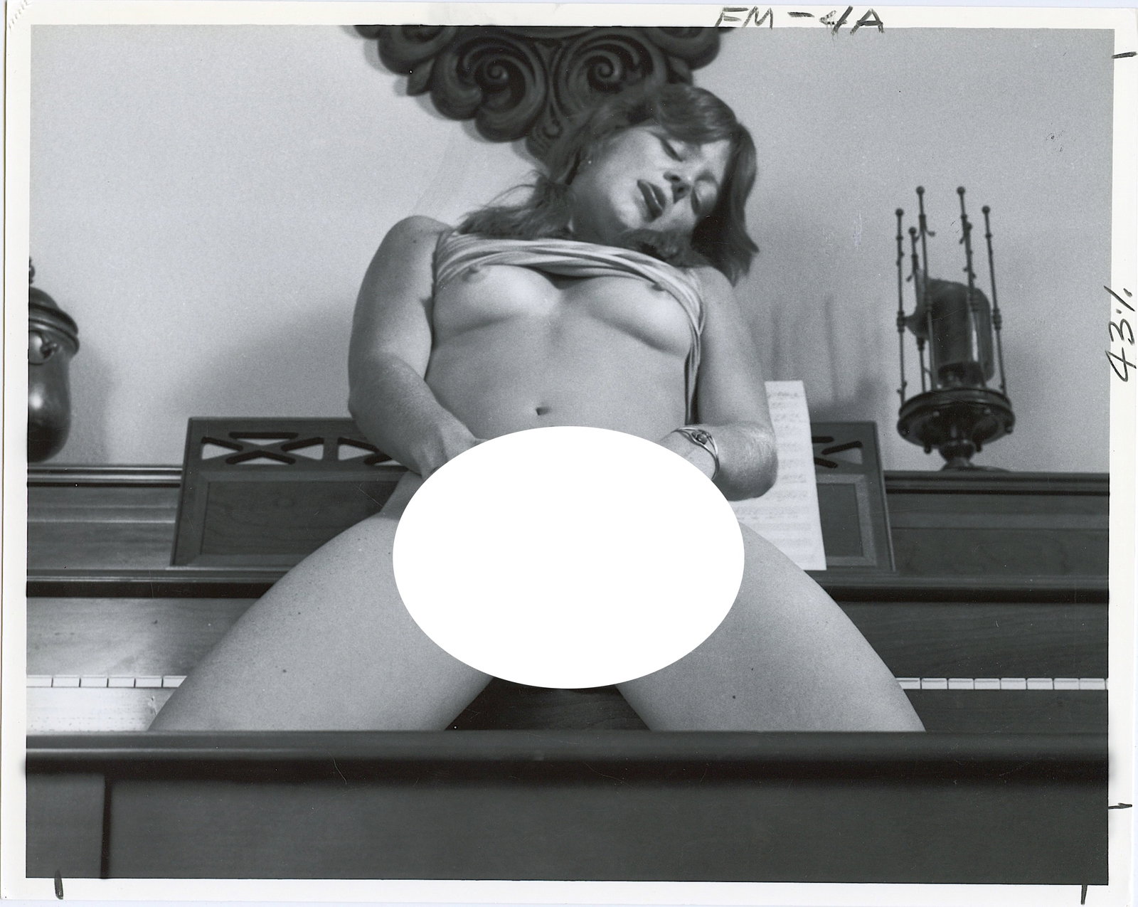 Vintage Photo American Pin Up Artistic Nude Female: This lot is coming from the estate of a collector in RI. We have included a quality scan to show it's actual condition. The dimensions are Approx. 10" x 8". This lot is located in Boca Raton, Fl and i