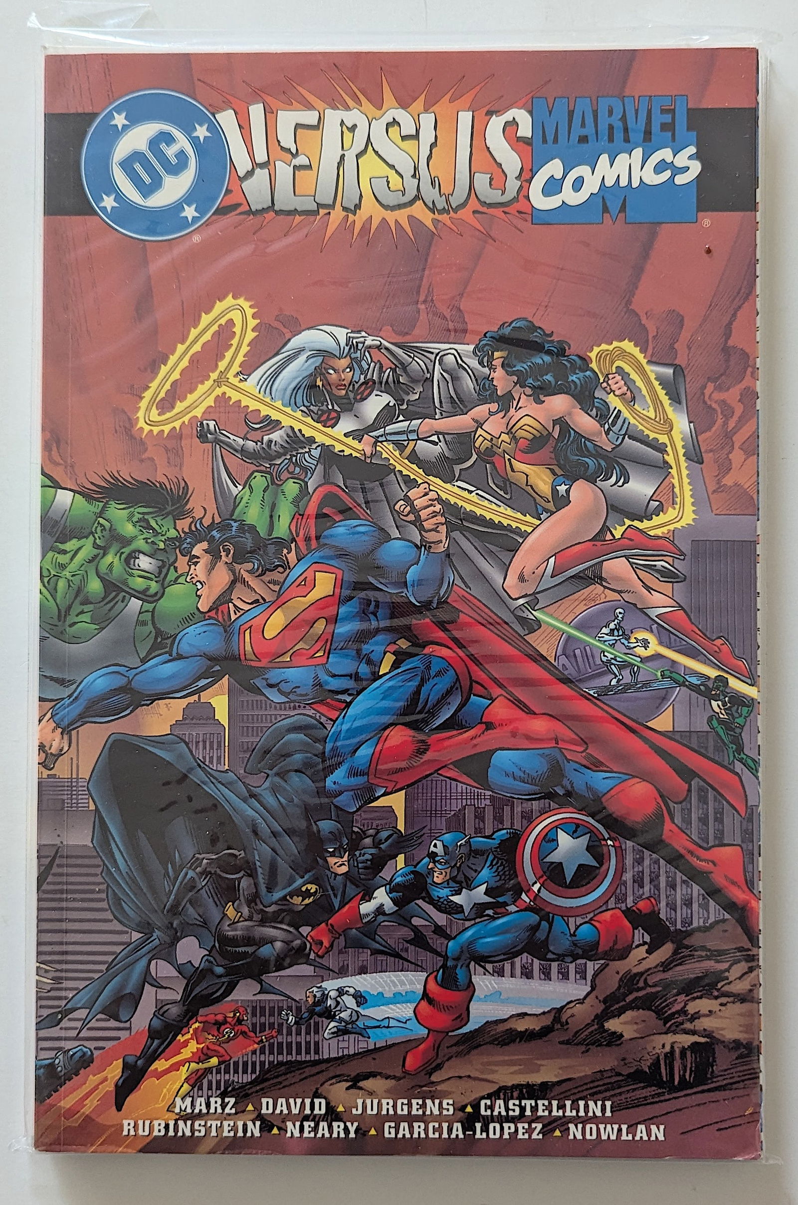 Marvel Versus DC / DC Versus Marvel (DC Comics November 1996) (1 of 1)